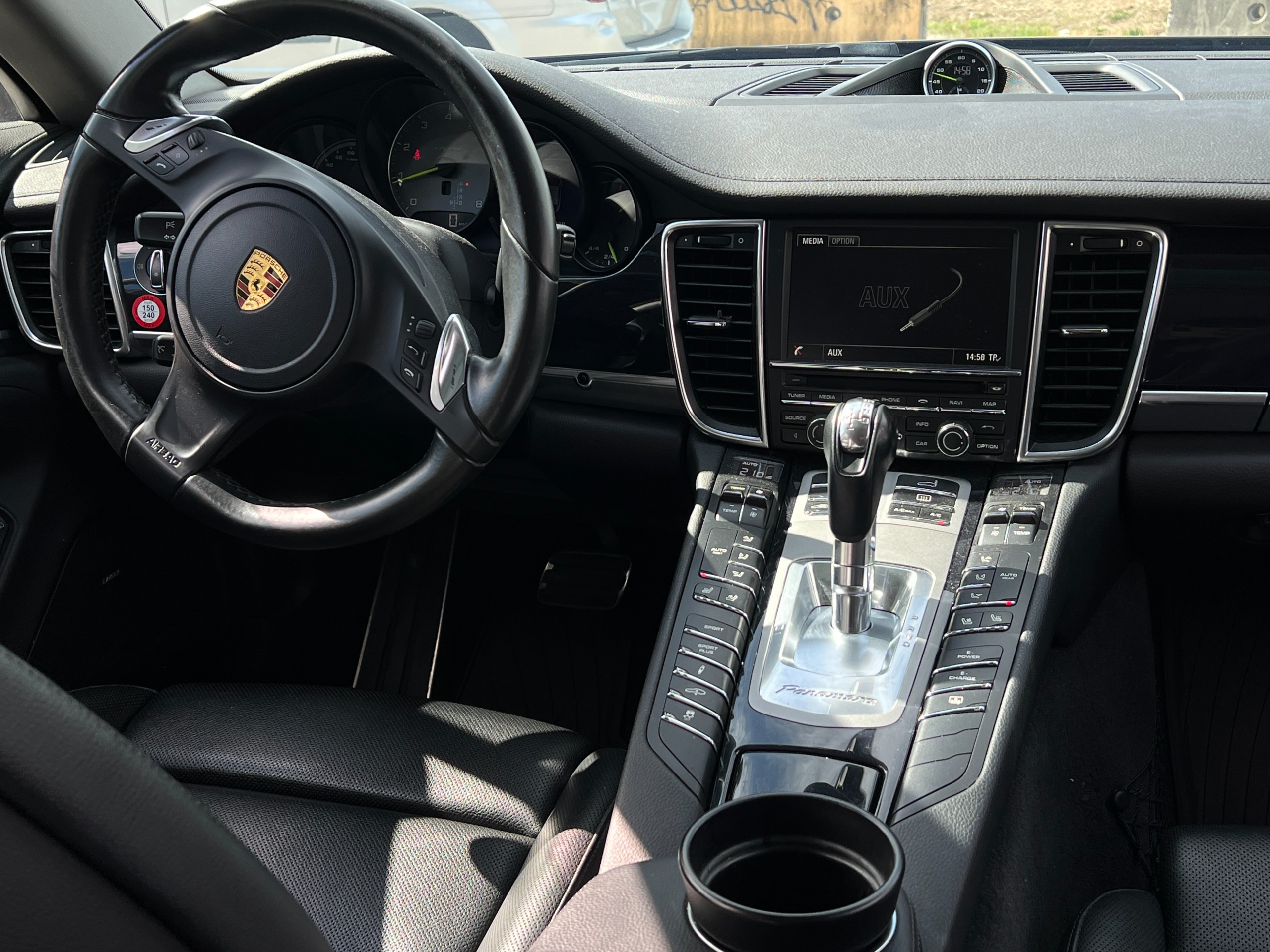 2016 Porsche Panamera S e-hybrid | BC Local - Image 12