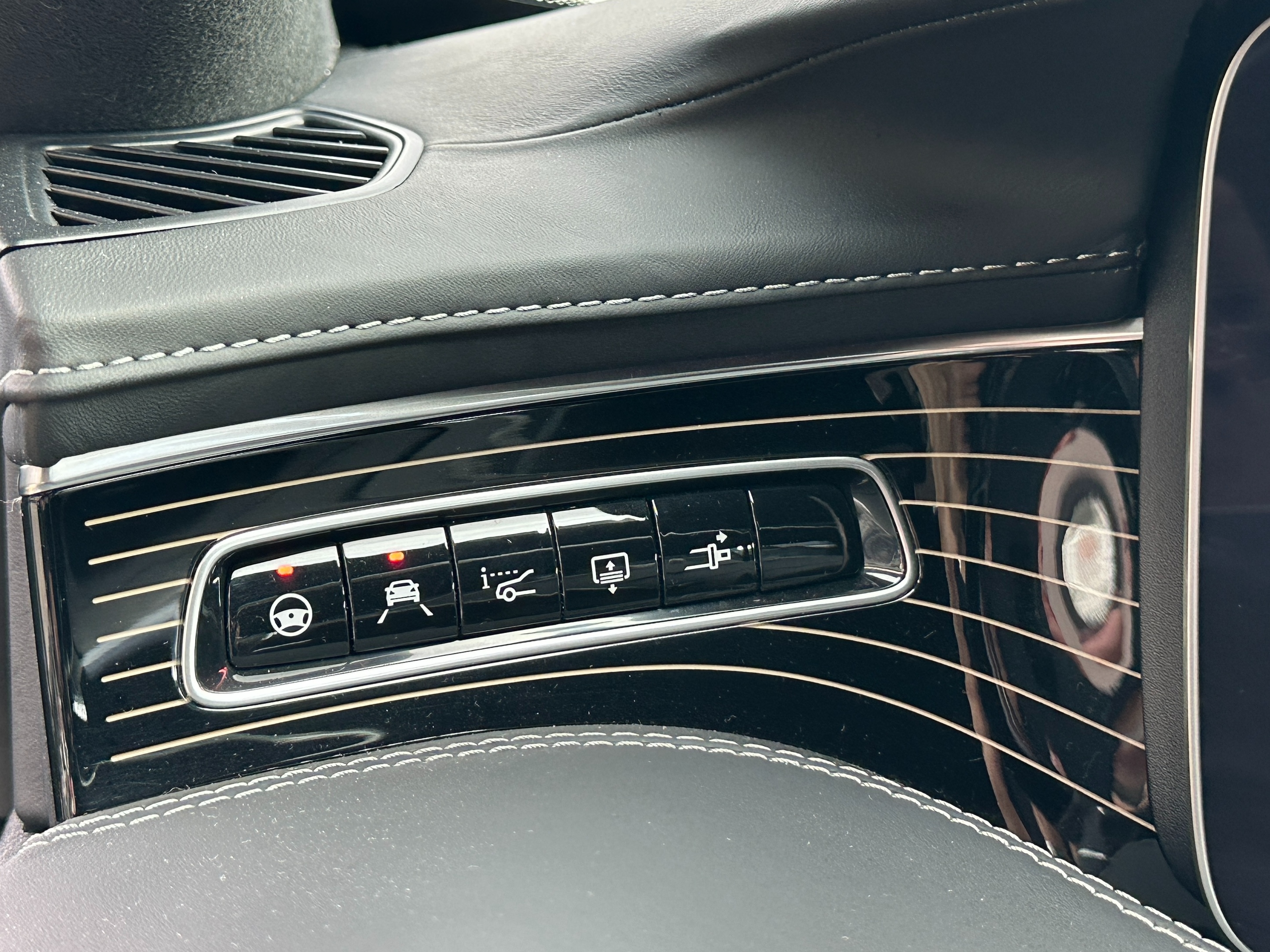 2019 Mercedes-Benz S560 coupe - Image 12