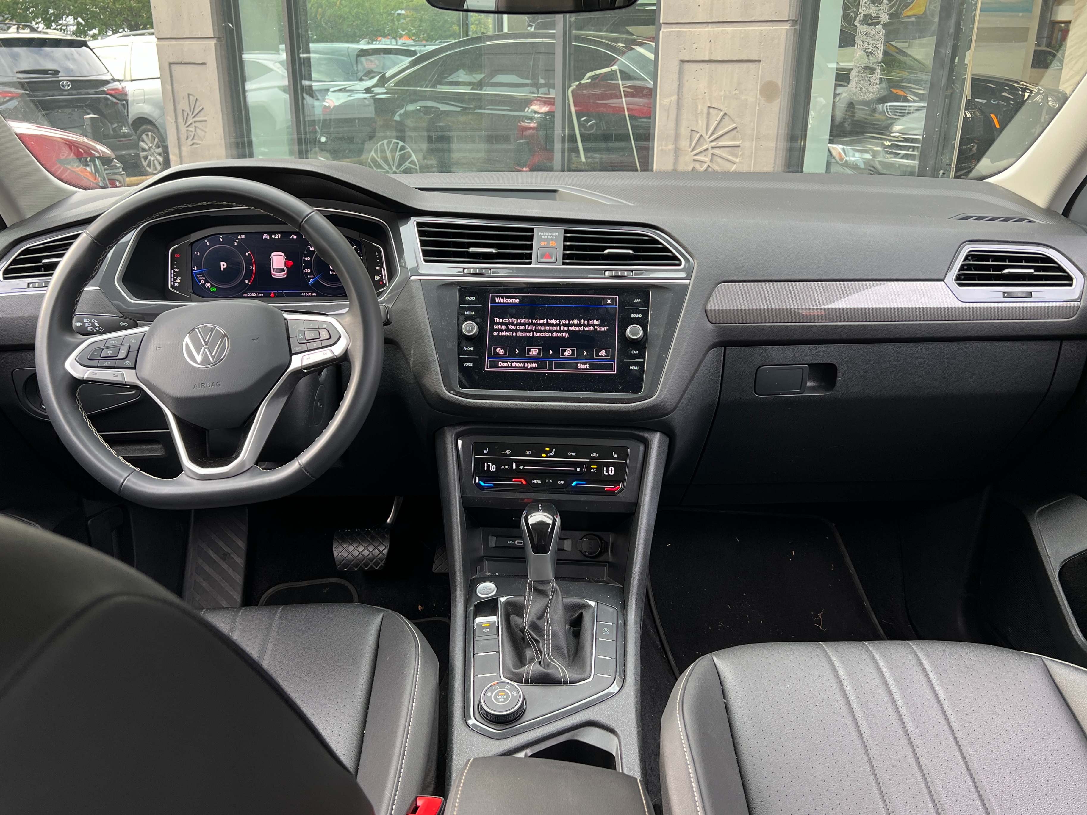 2024 Volkswagen Tiguan Comfortline No accident | BC Local - Image 12