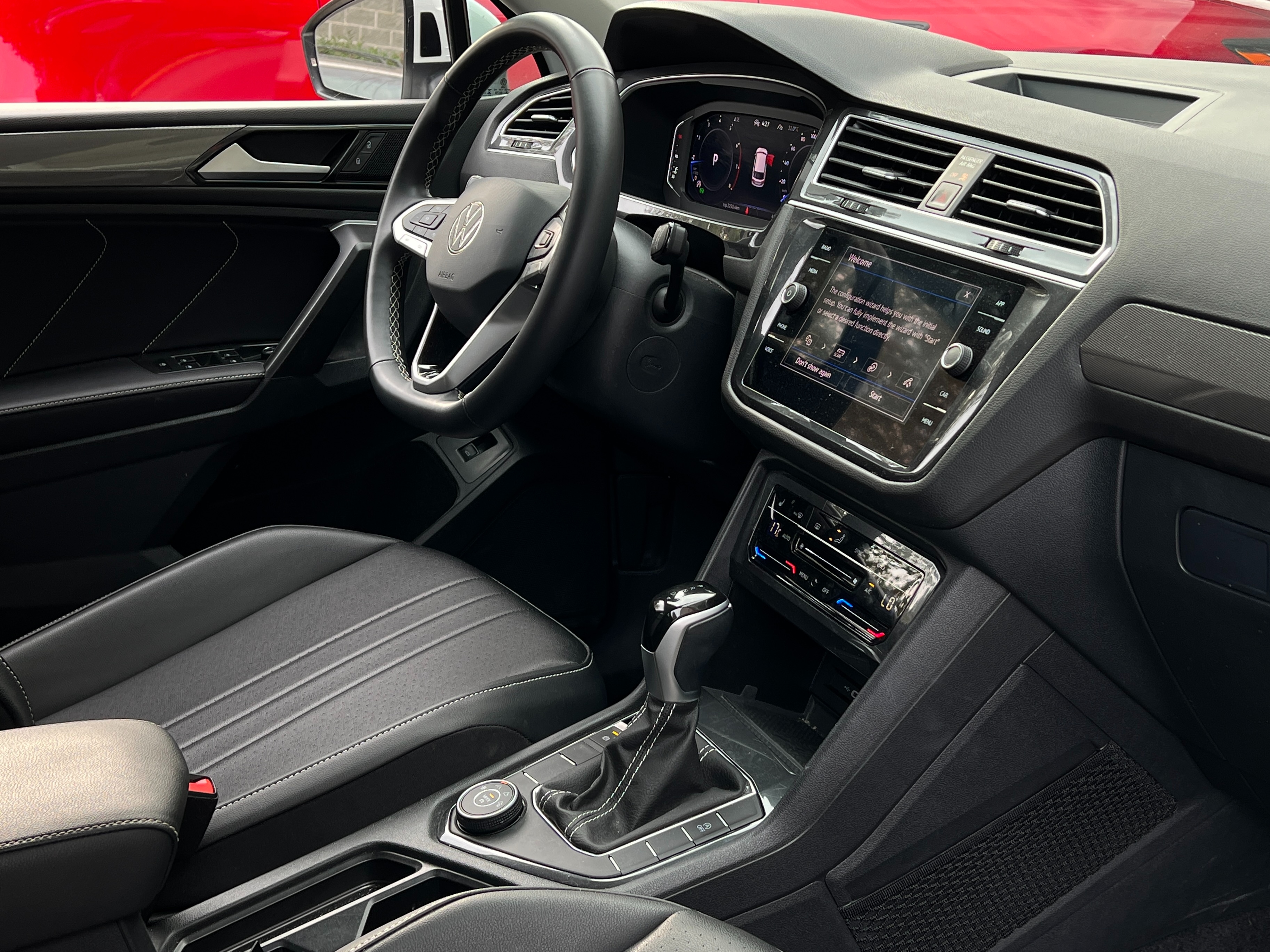 2024 Volkswagen Tiguan Comfortline No accident | BC Local - Image 10