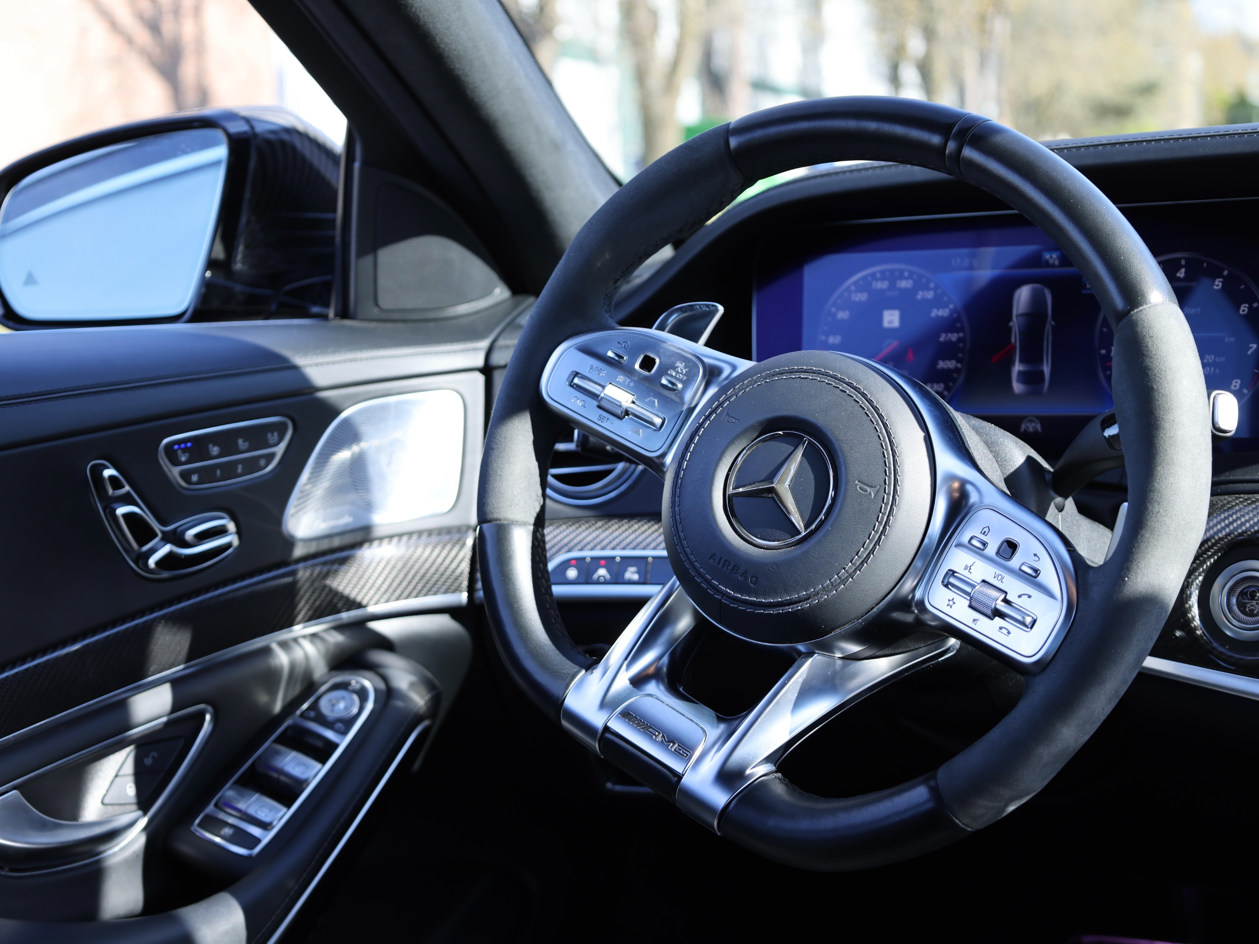 2018 Mercedes-Benz S63 - Image 11
