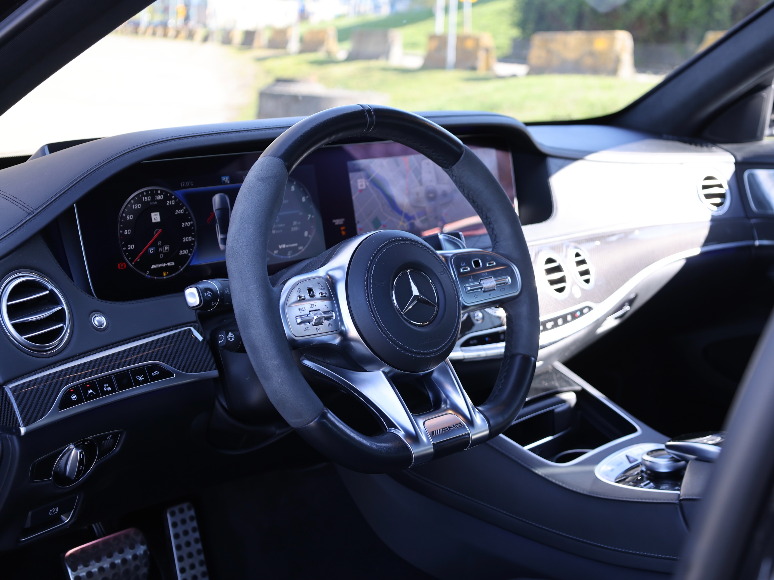 2018 Mercedes-Benz S63 - Image 13