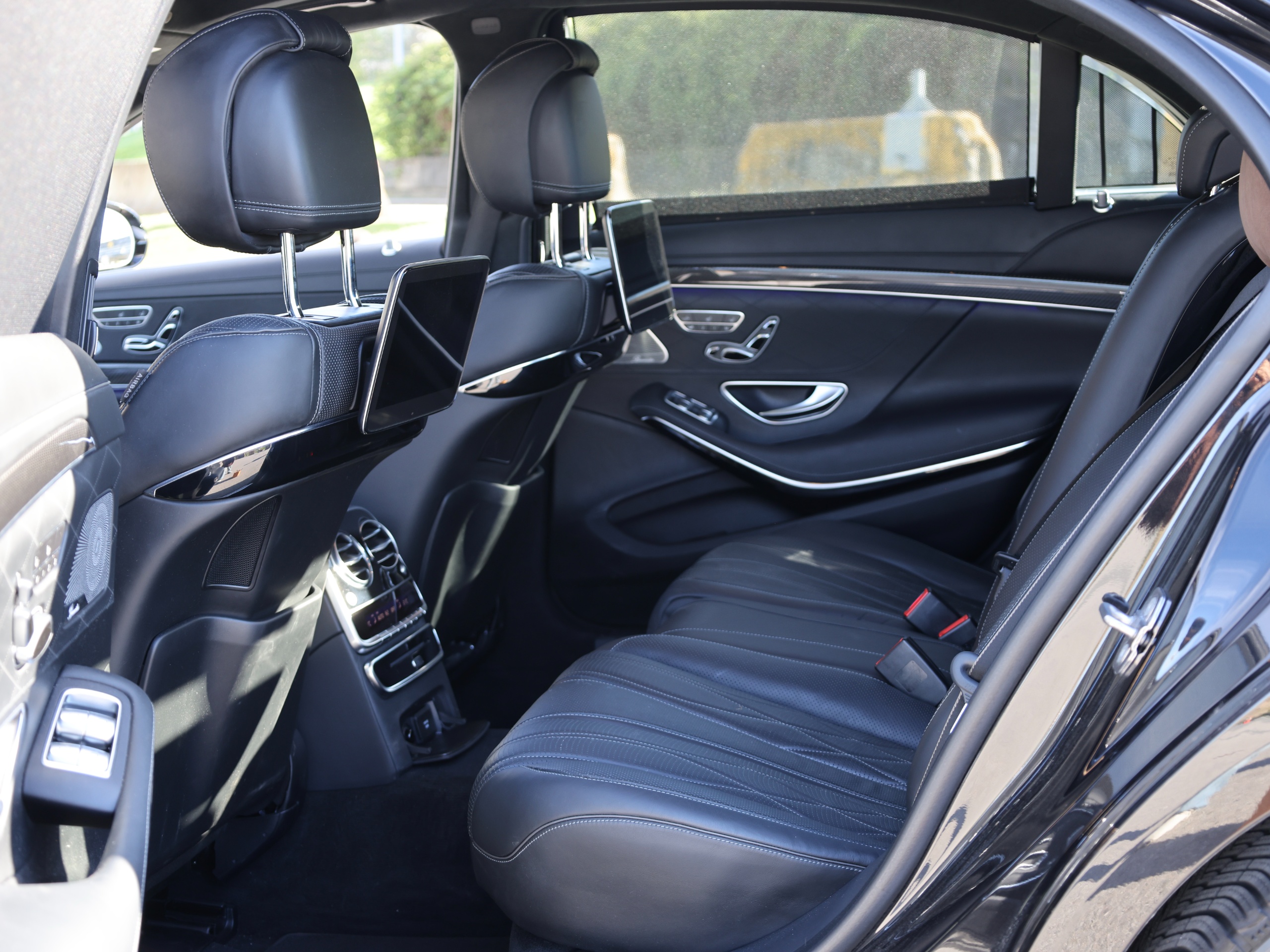 2018 Mercedes-Benz S63 - Image 18