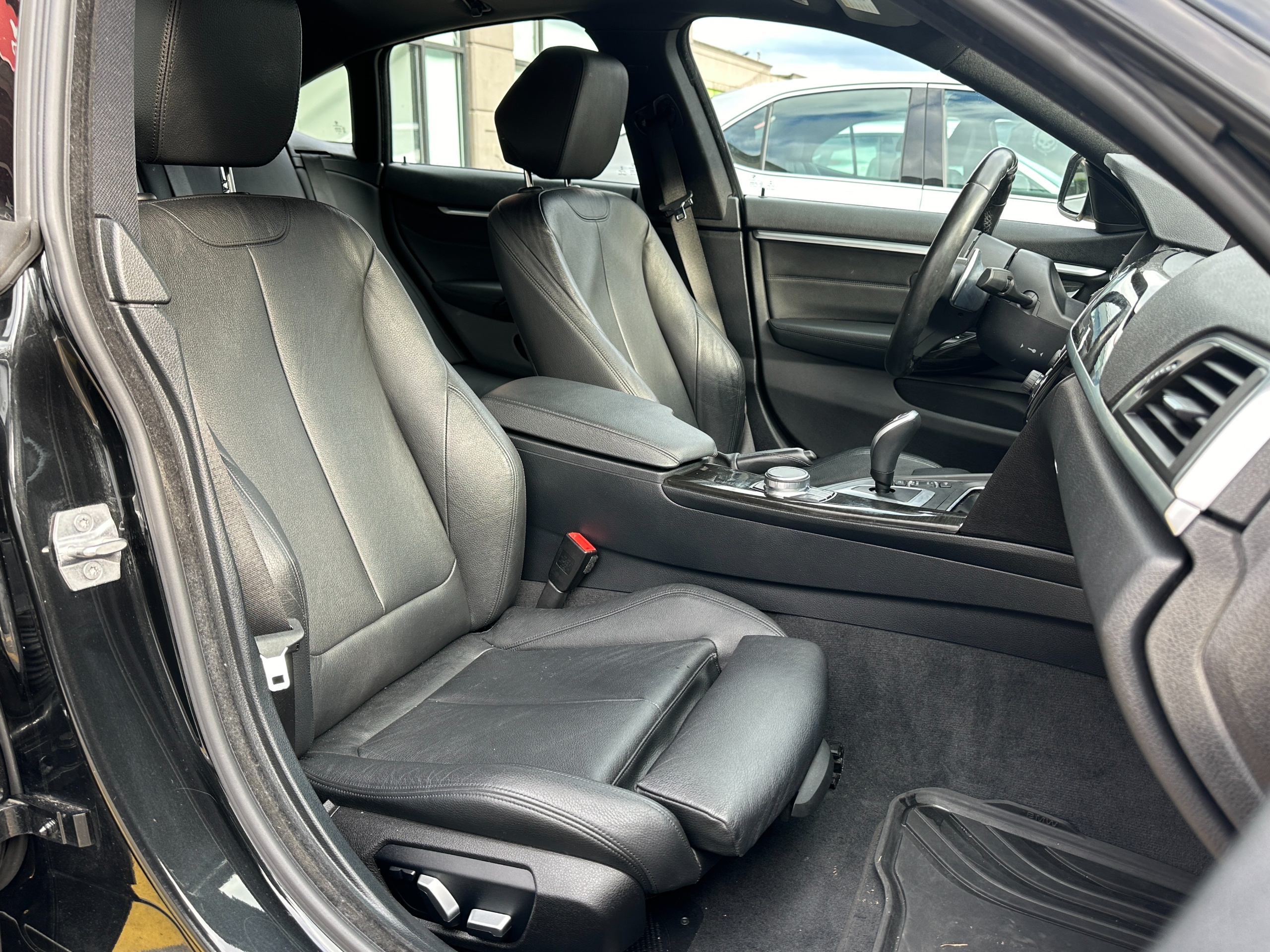 2019 BMW 430i - Image 11