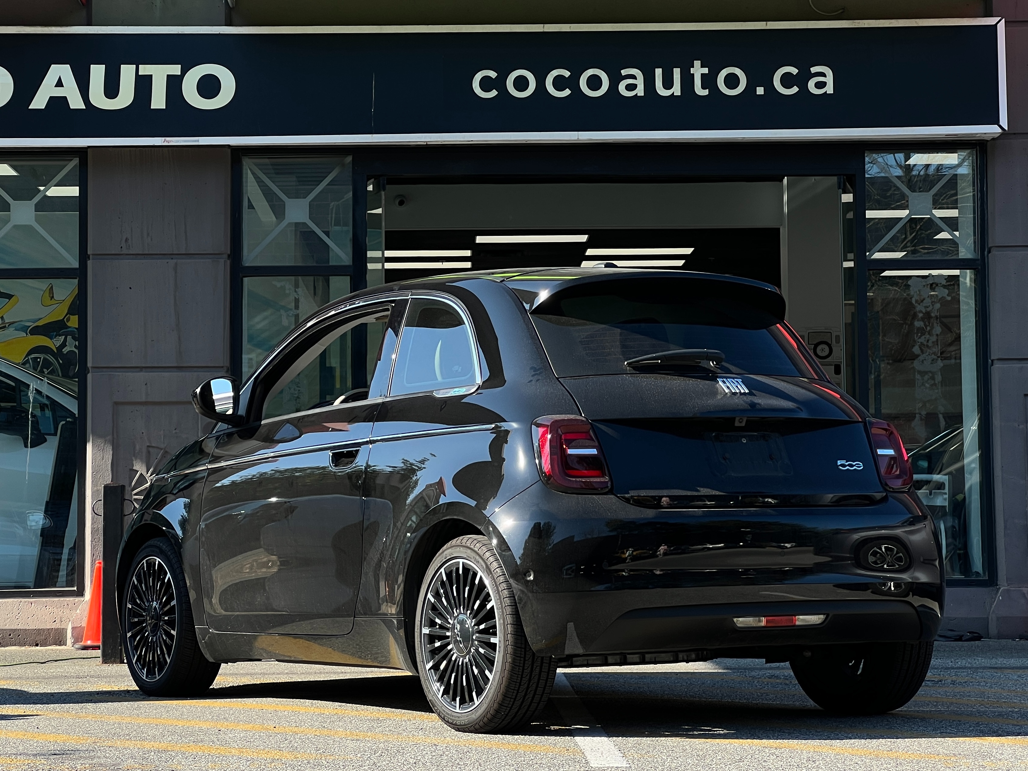2024 Fiat 500E LA PRIMA - Image 6