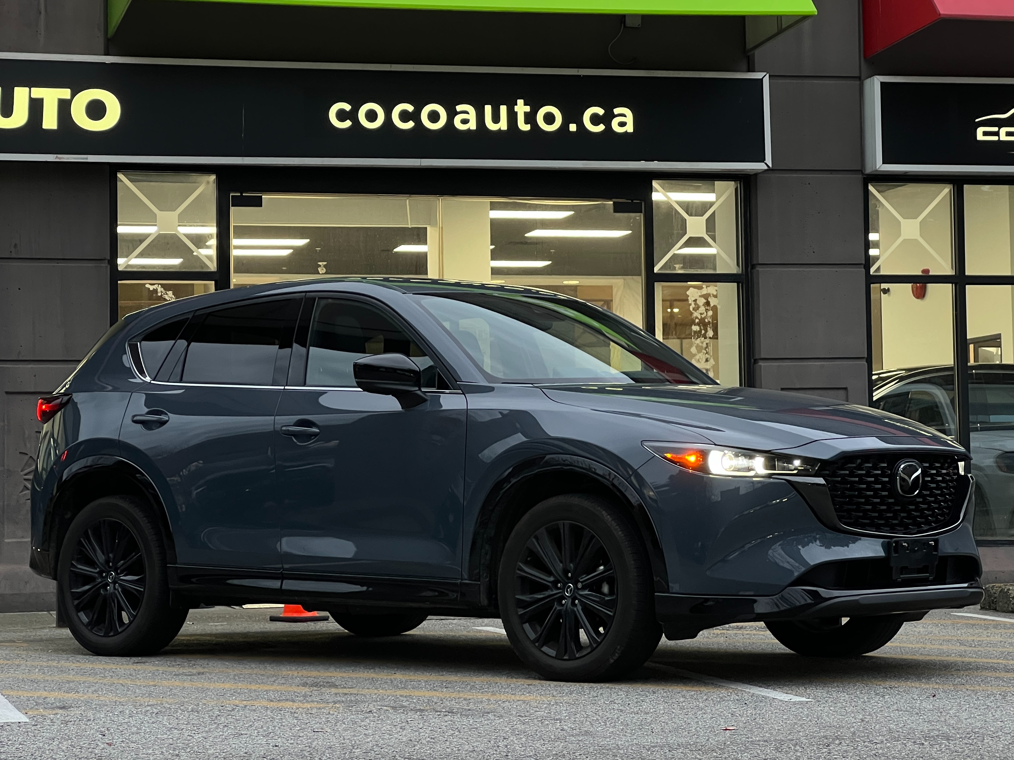 2023 Mazda CX-5 sport design premium | No accident | one owner - Image 2