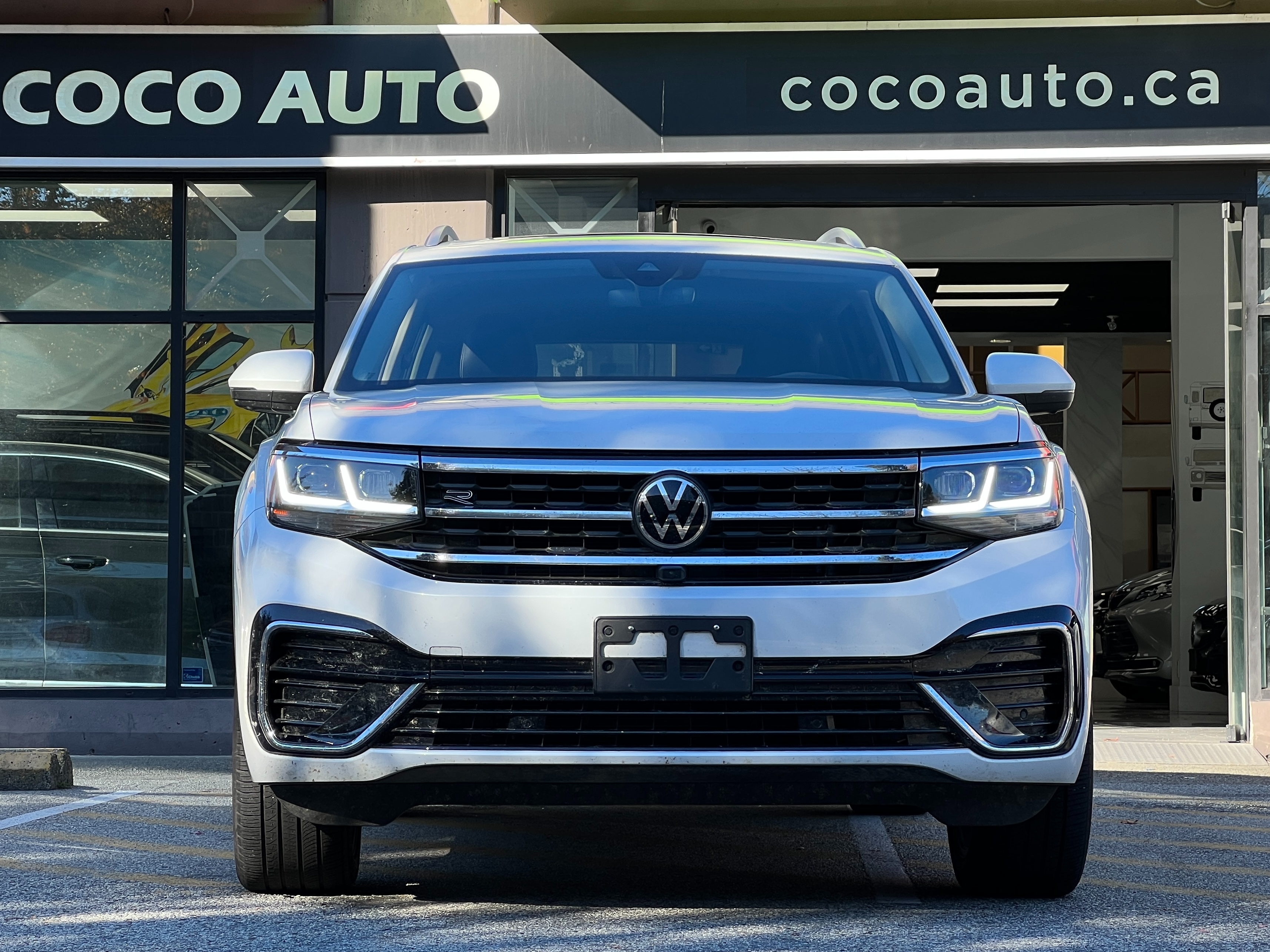 2022 Volkswagen atlas execline r-line | no accident | one owner - Image 3