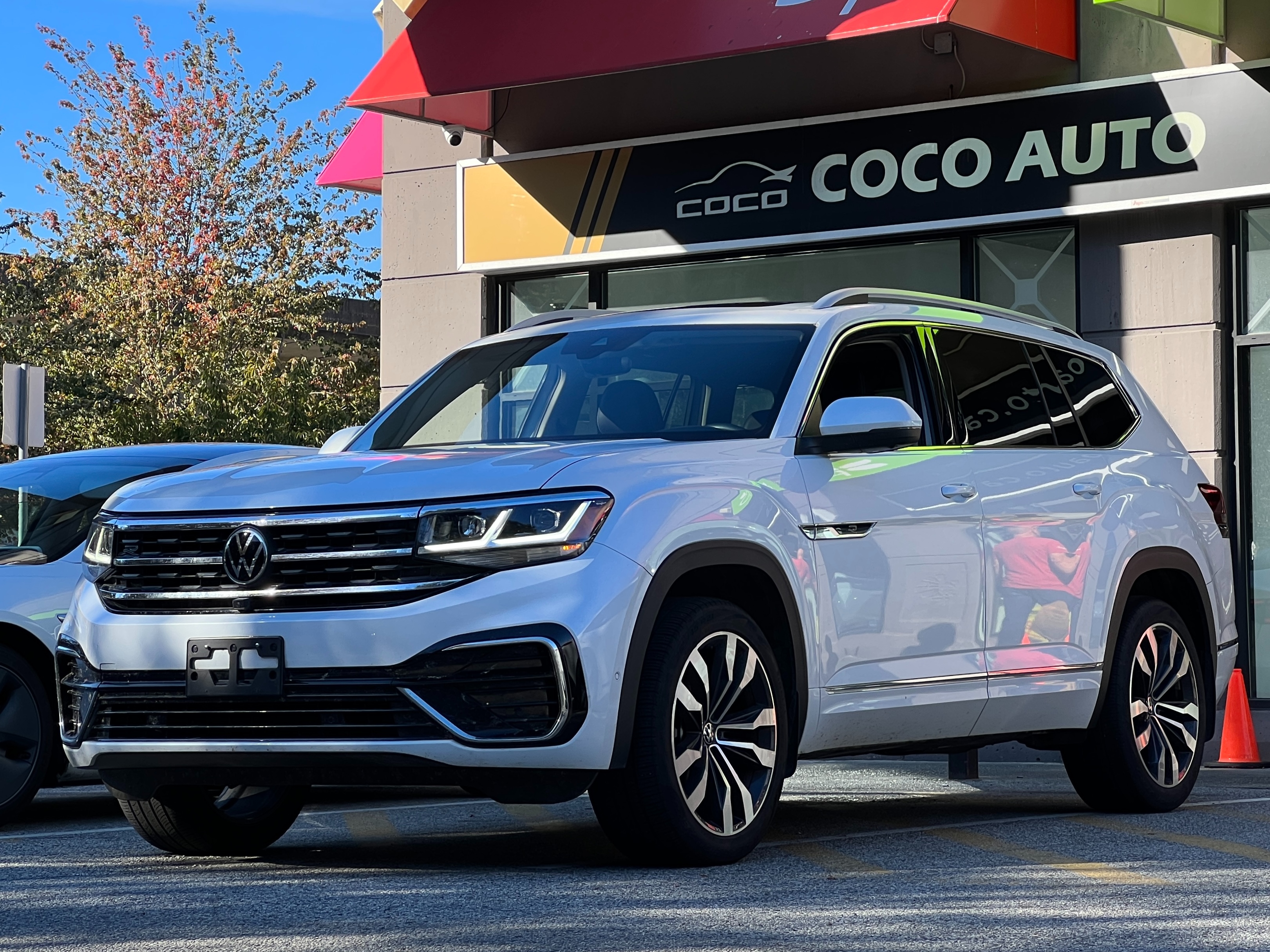 2022 Volkswagen atlas execline r-line | no accident | one owner - Image 4