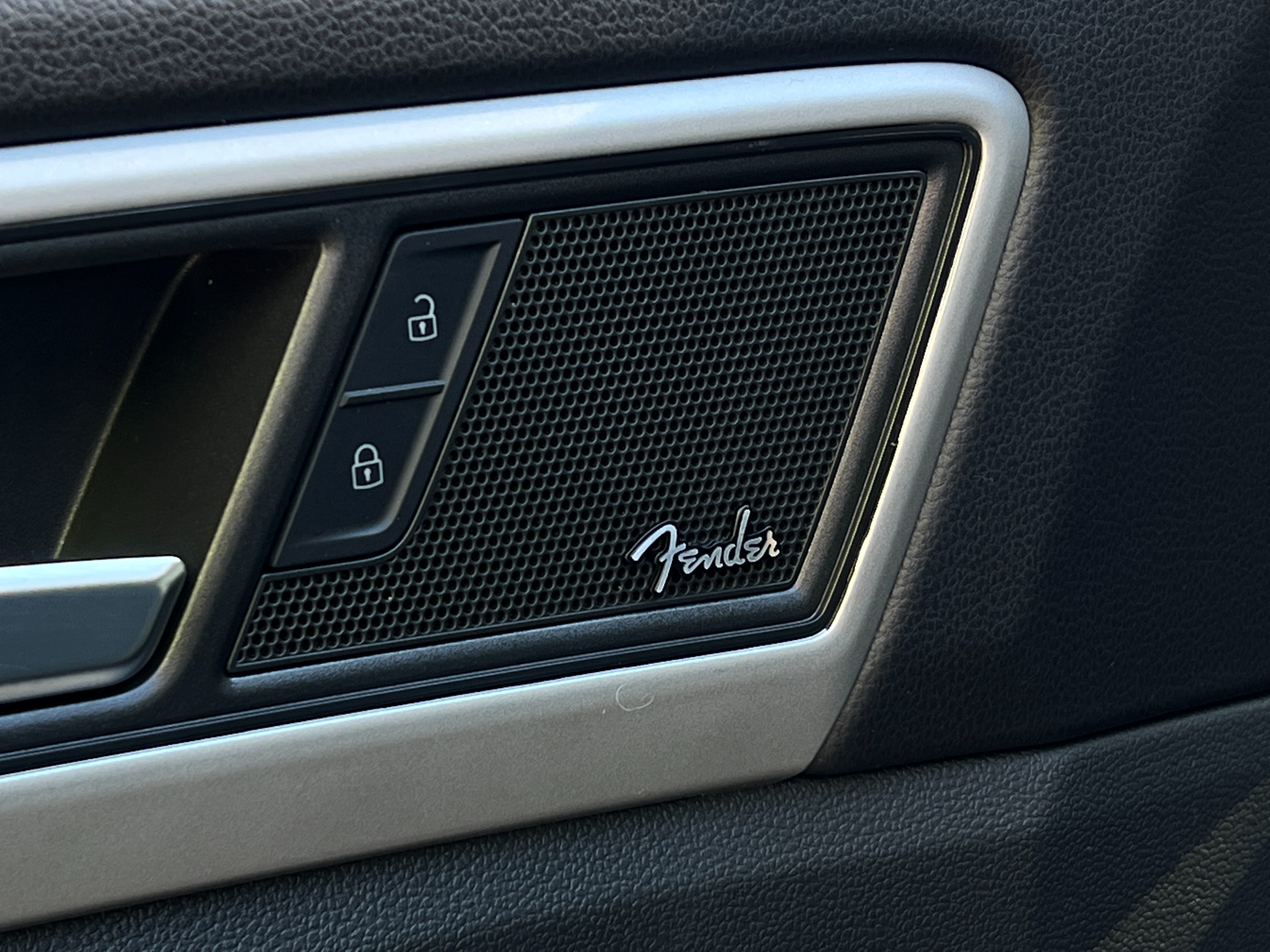 2022 Volkswagen atlas execline r-line | no accident | one owner - Image 14