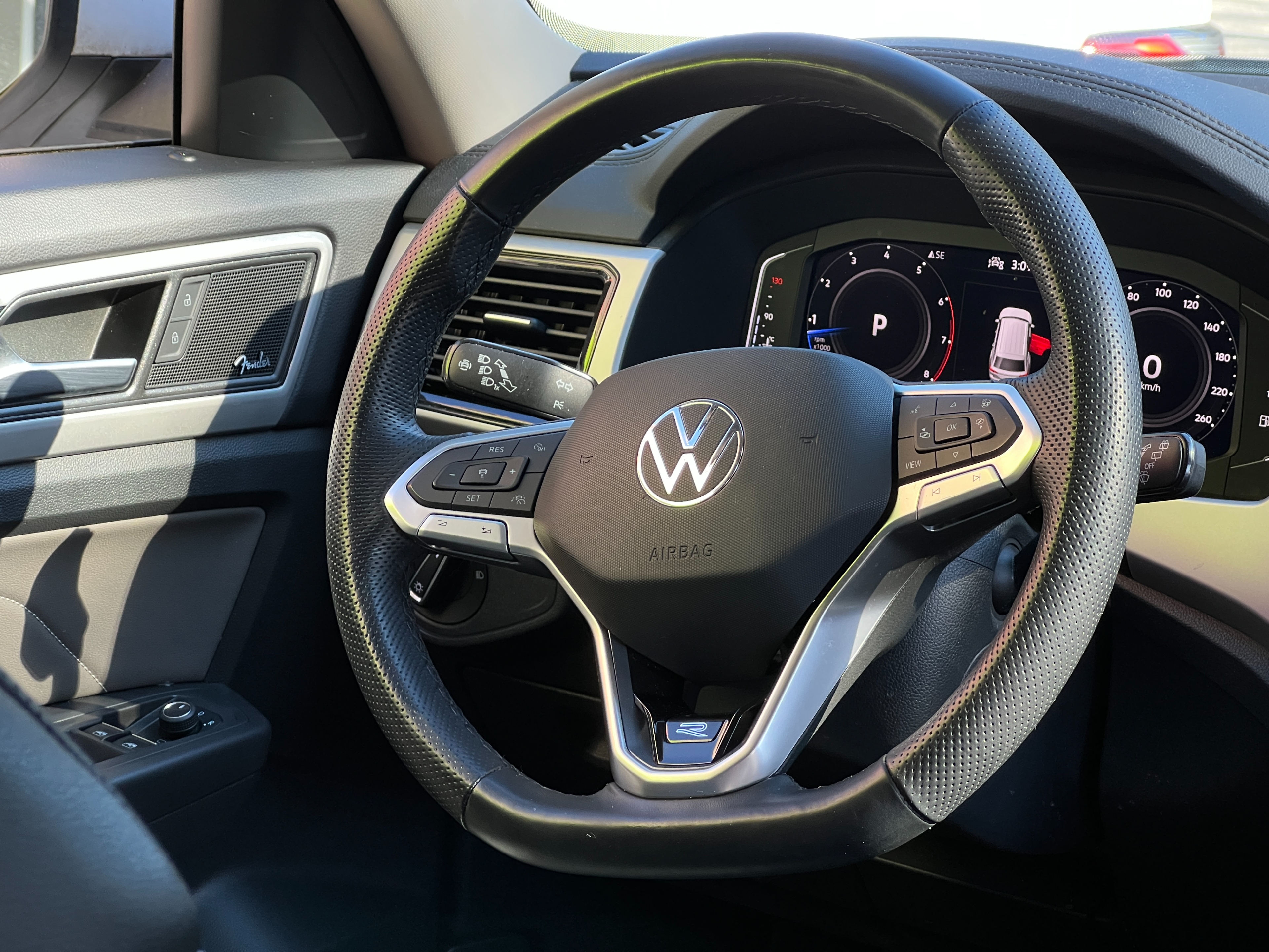 2022 Volkswagen atlas execline r-line | no accident | one owner - Image 10