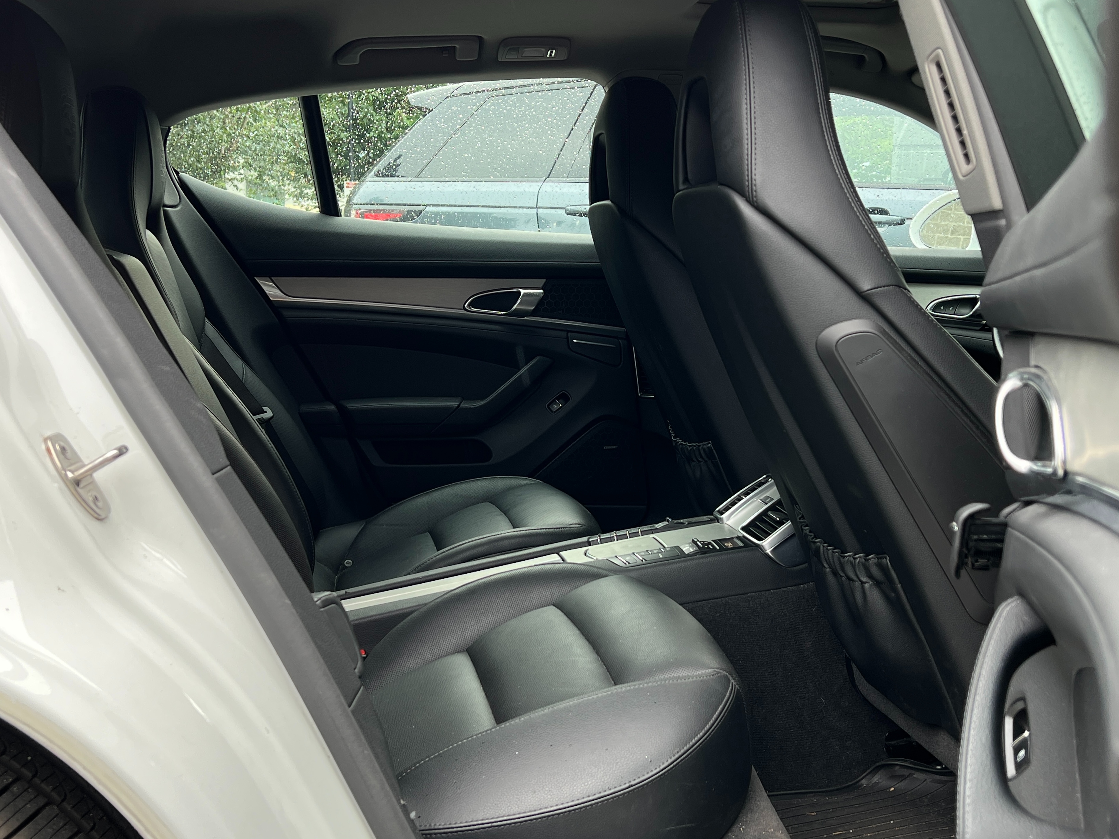 2016 Porsche panamera 4 - Image 18