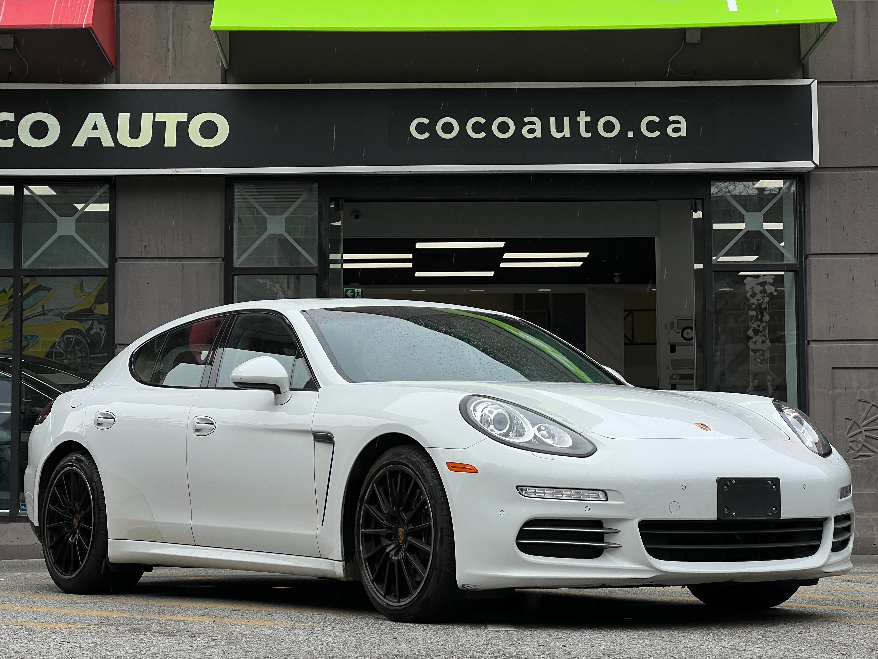 2016 Porsche panamera 4 - Image 1