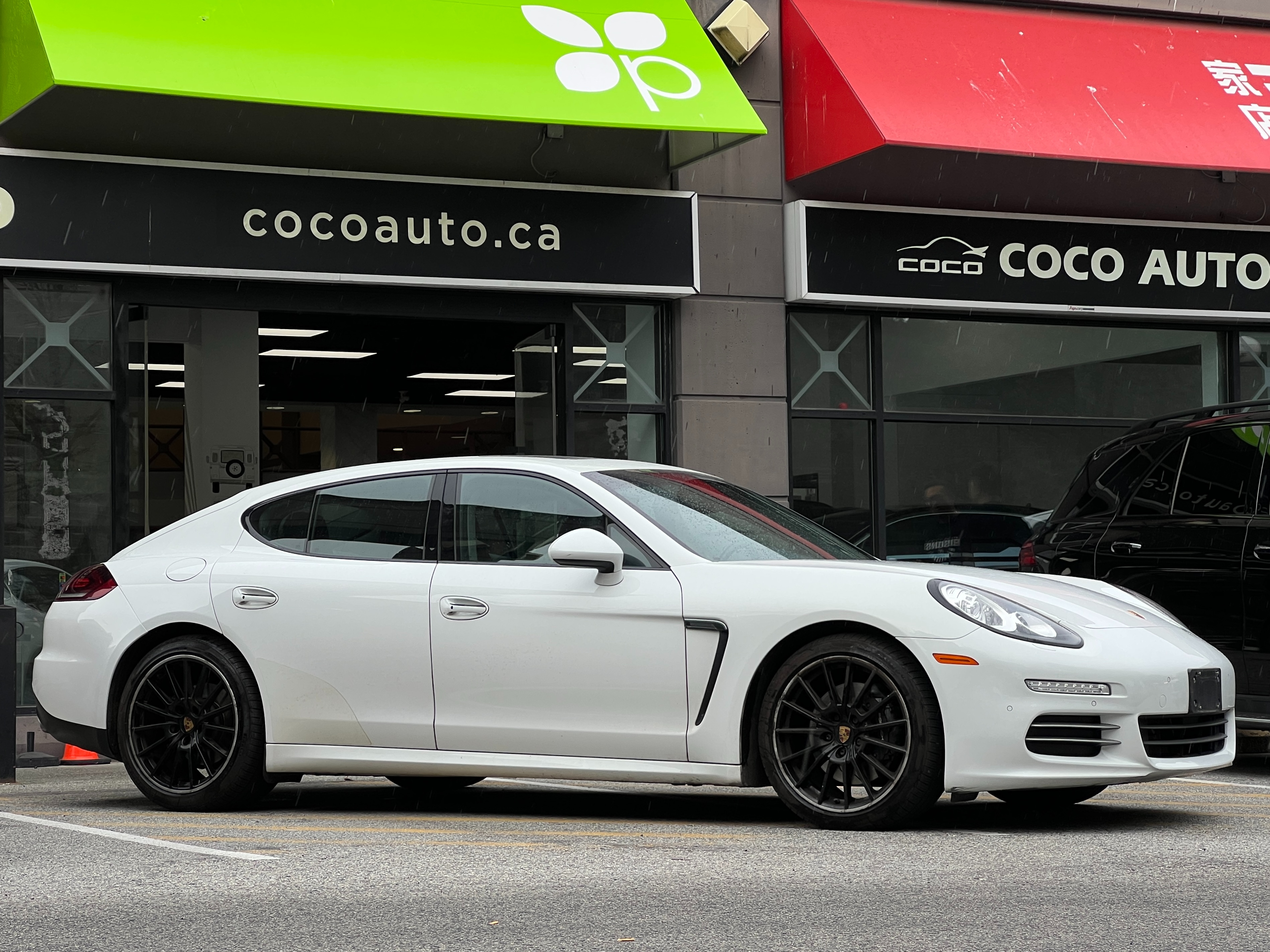 2016 Porsche panamera 4 - Image 2