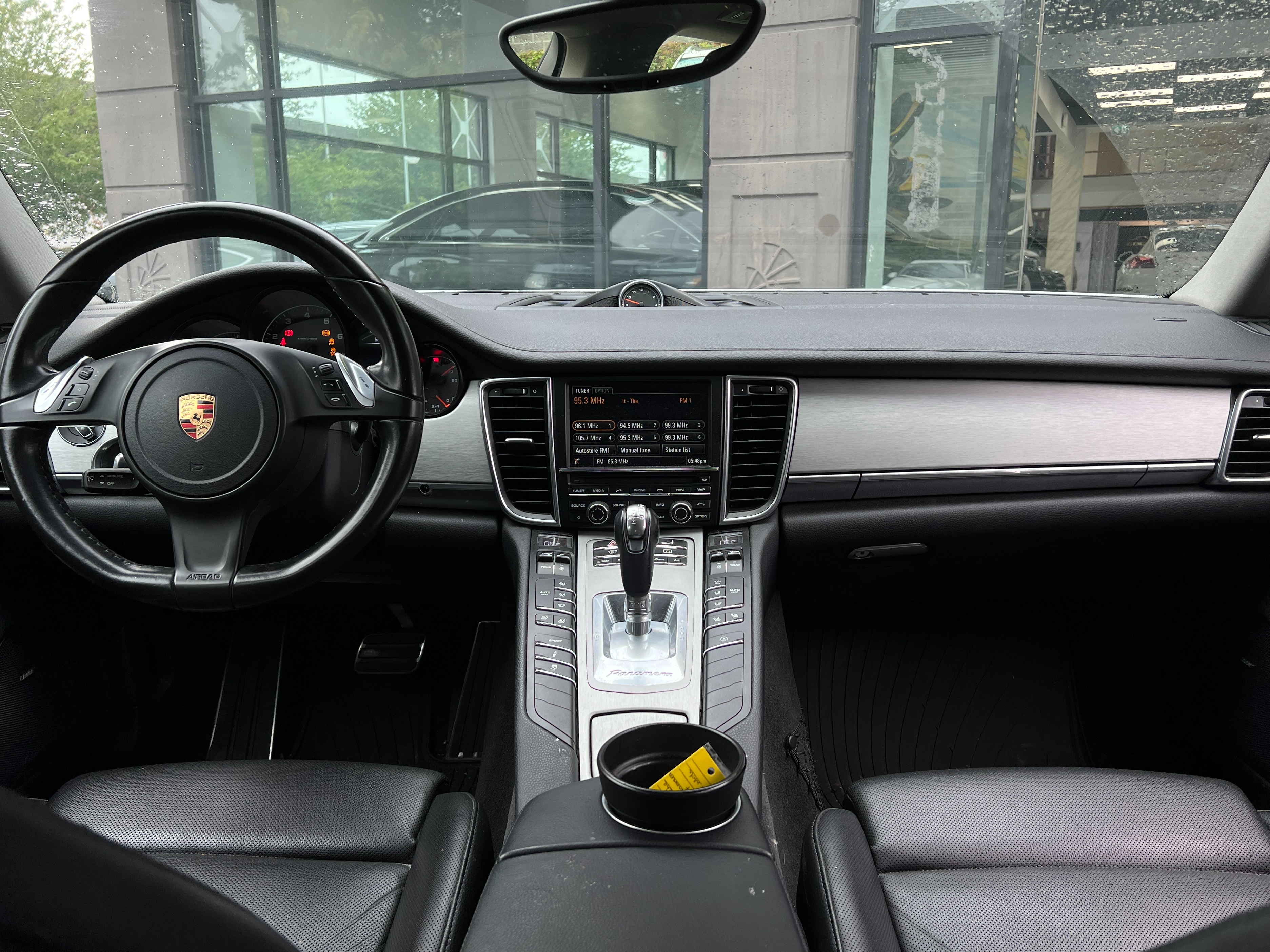 2016 Porsche panamera 4 - Image 15