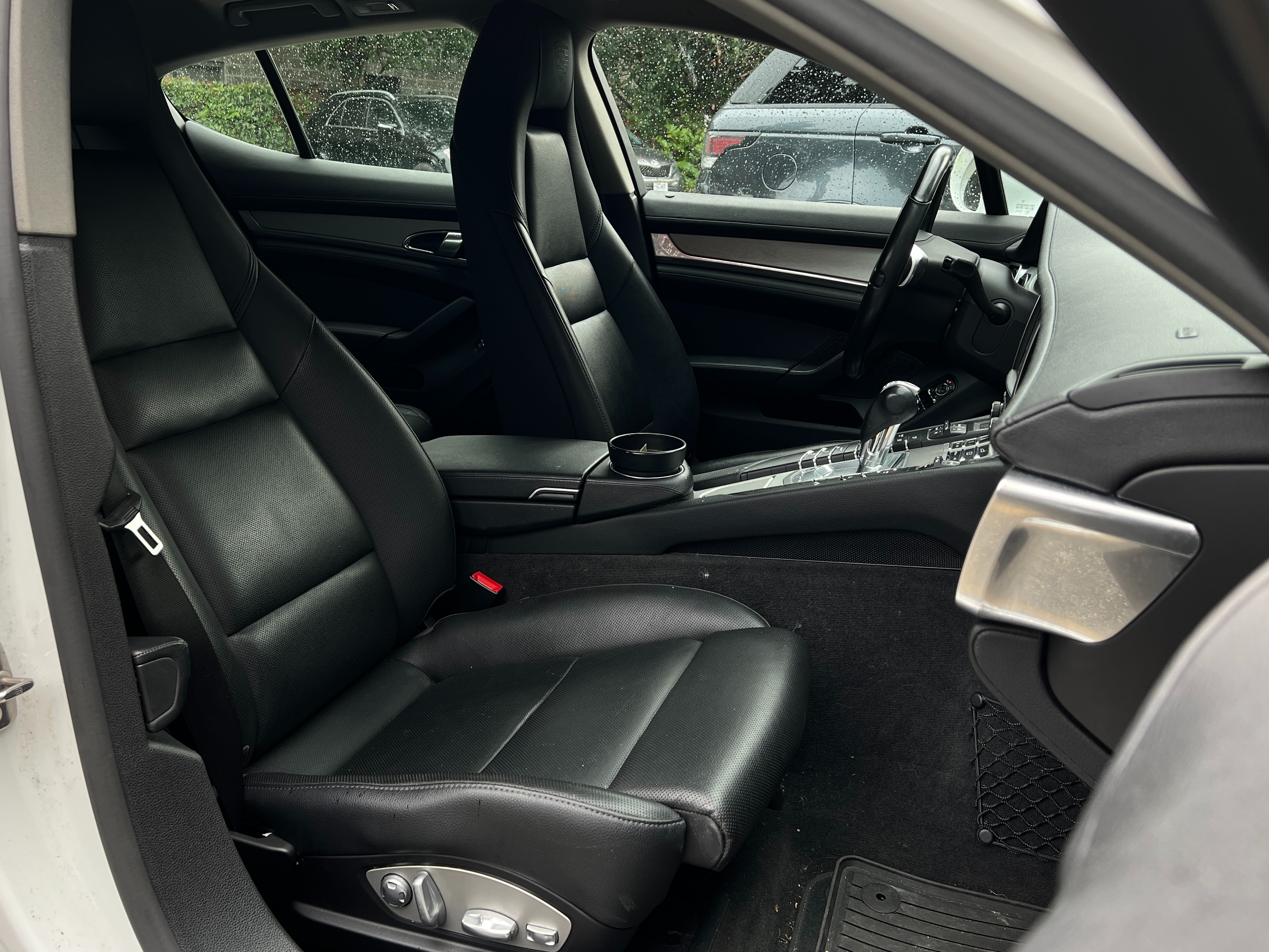 2016 Porsche panamera 4 - Image 12