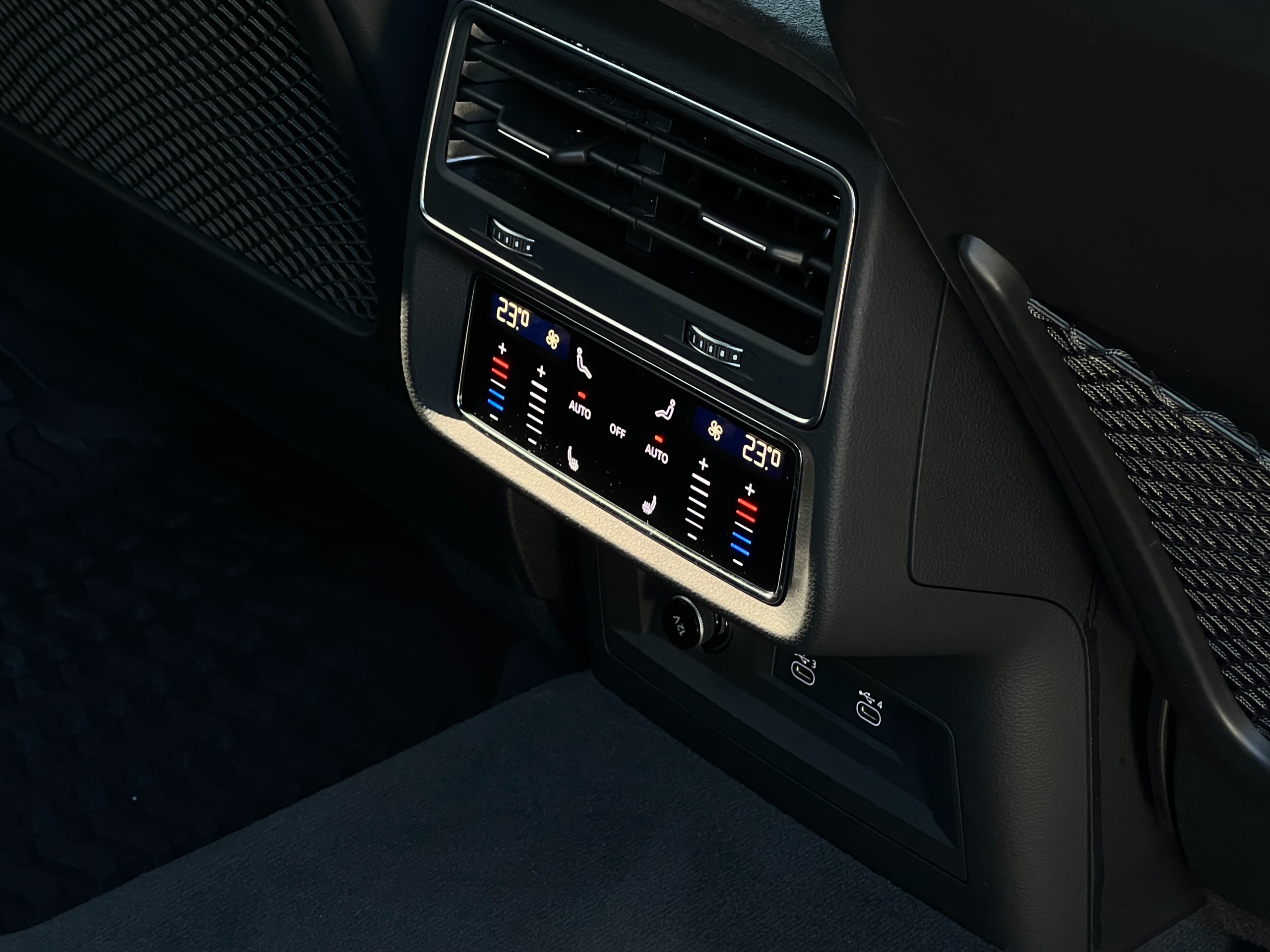 2021 Audi RSQ8 - Image 23