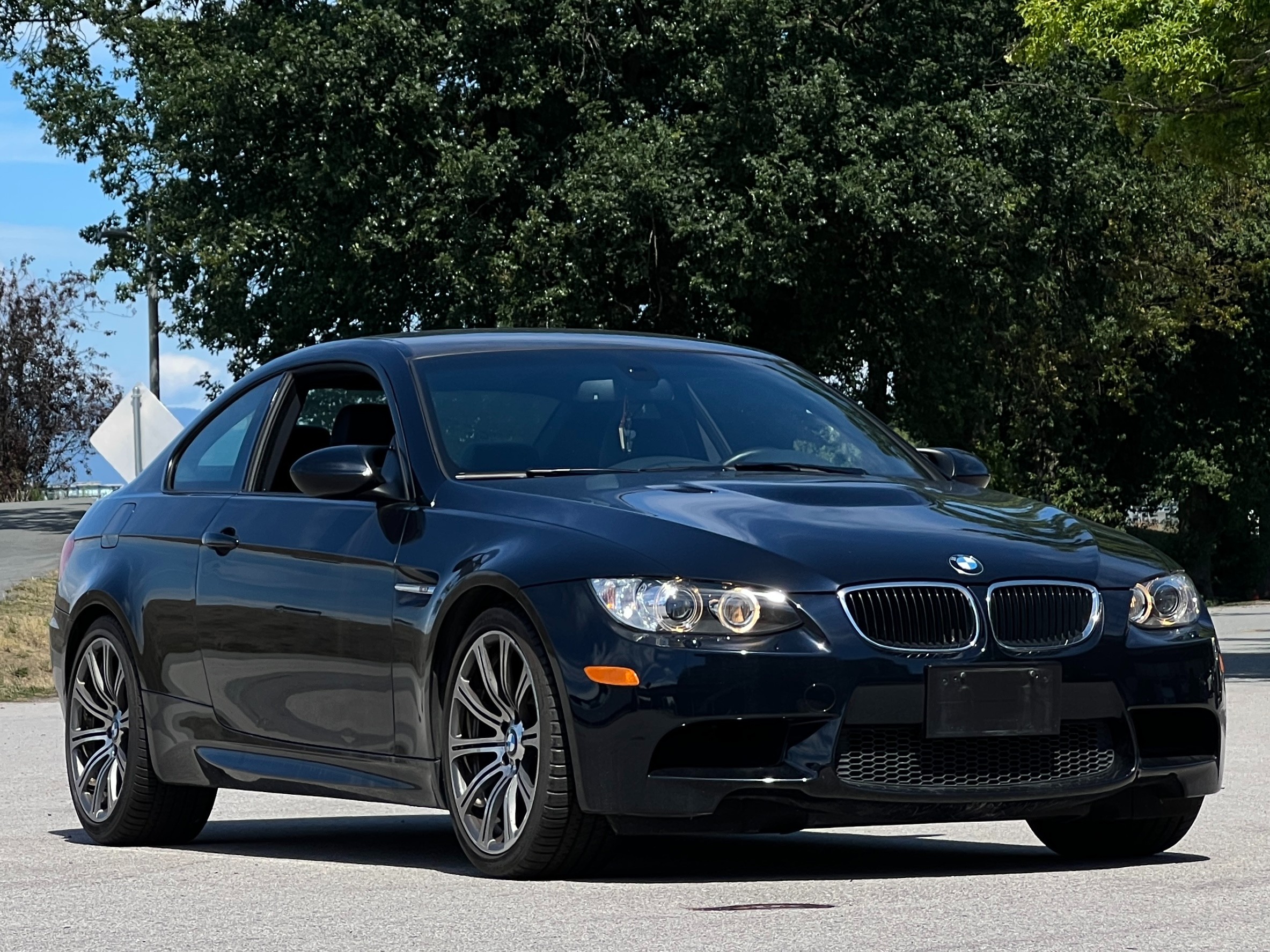2011 BMW M3 e92 | BC Local - Image 1