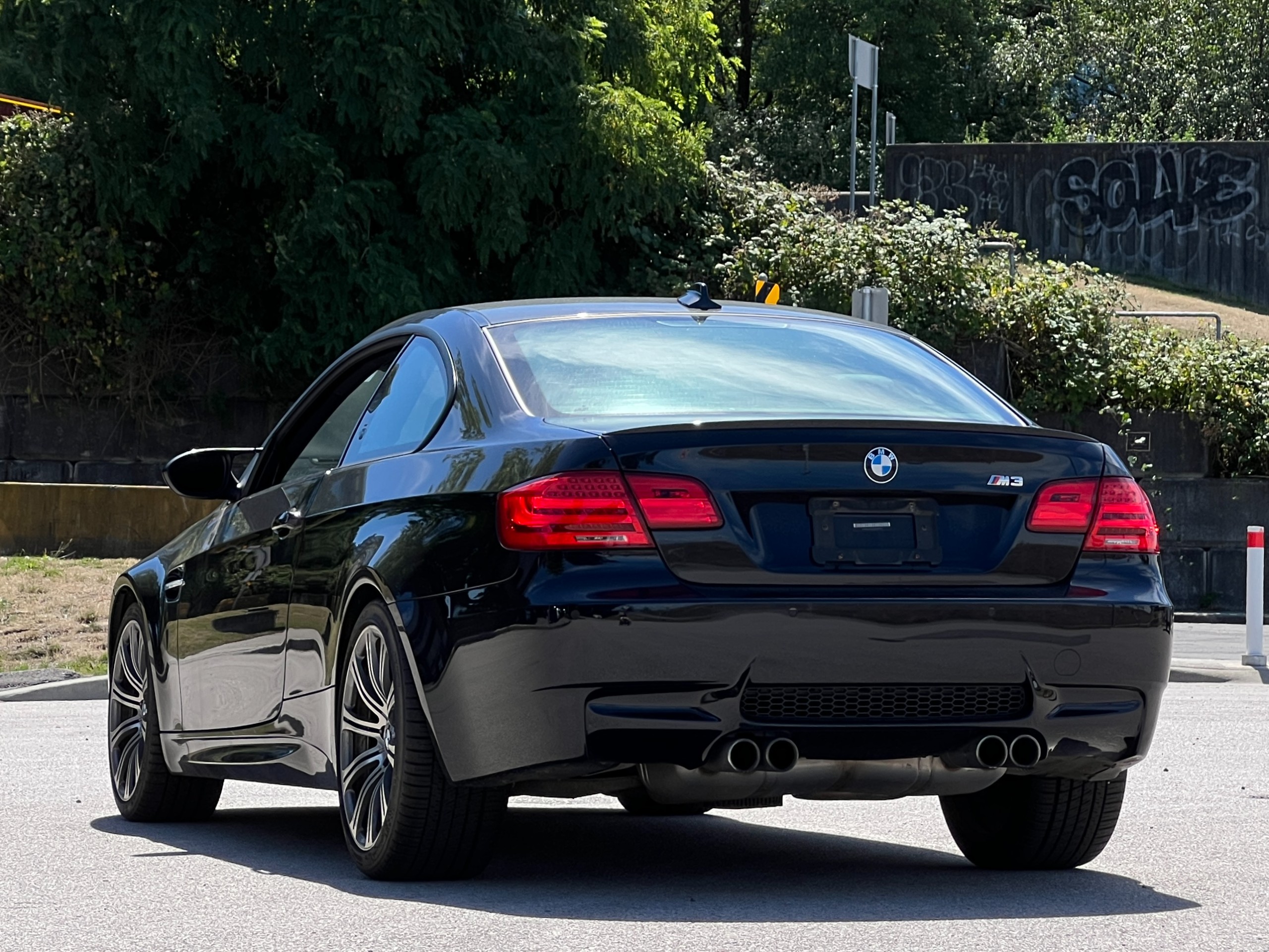 2011 BMW M3 e92 | BC Local - Image 6