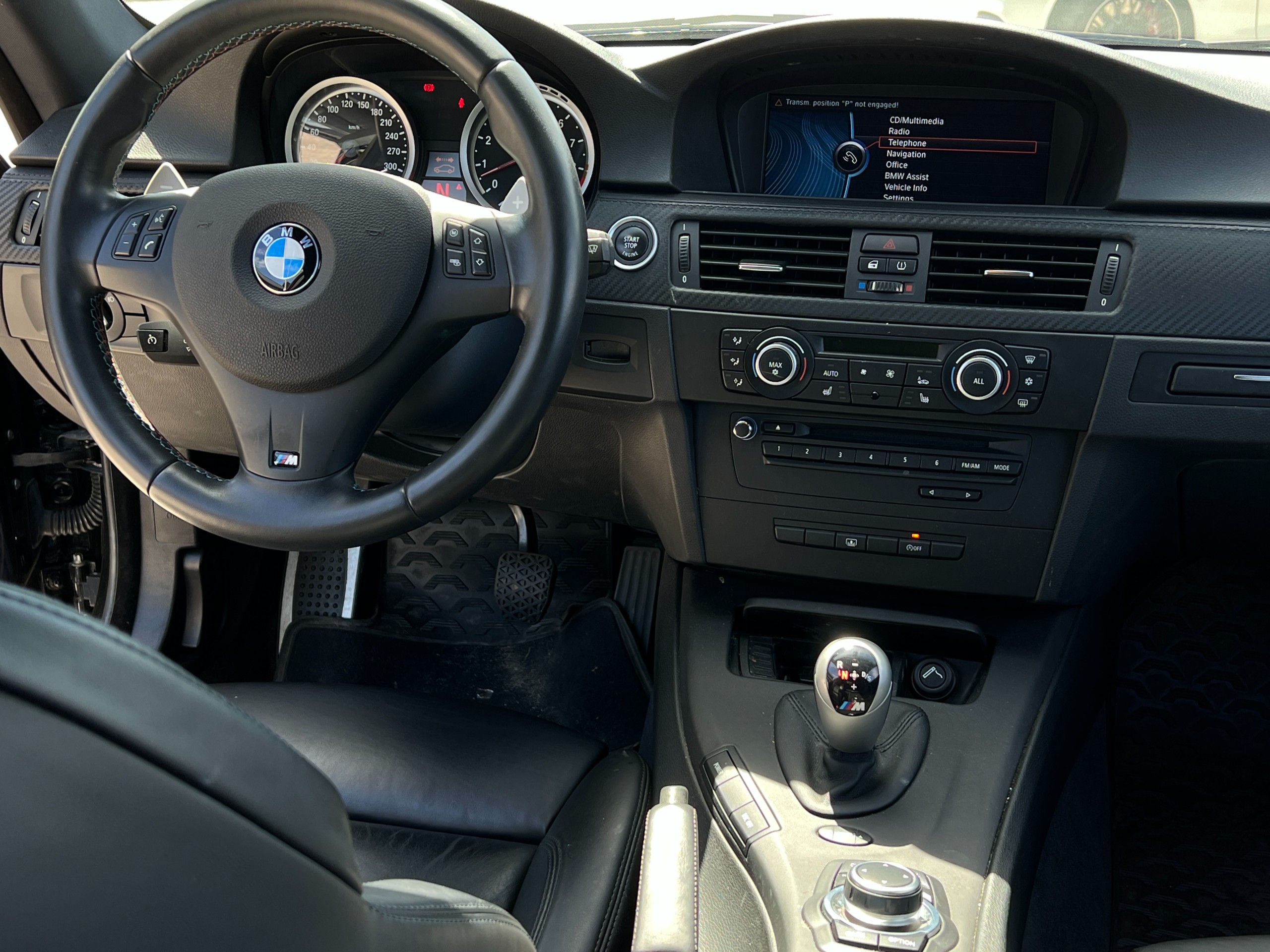 2011 BMW M3 e92 | BC Local - Image 9