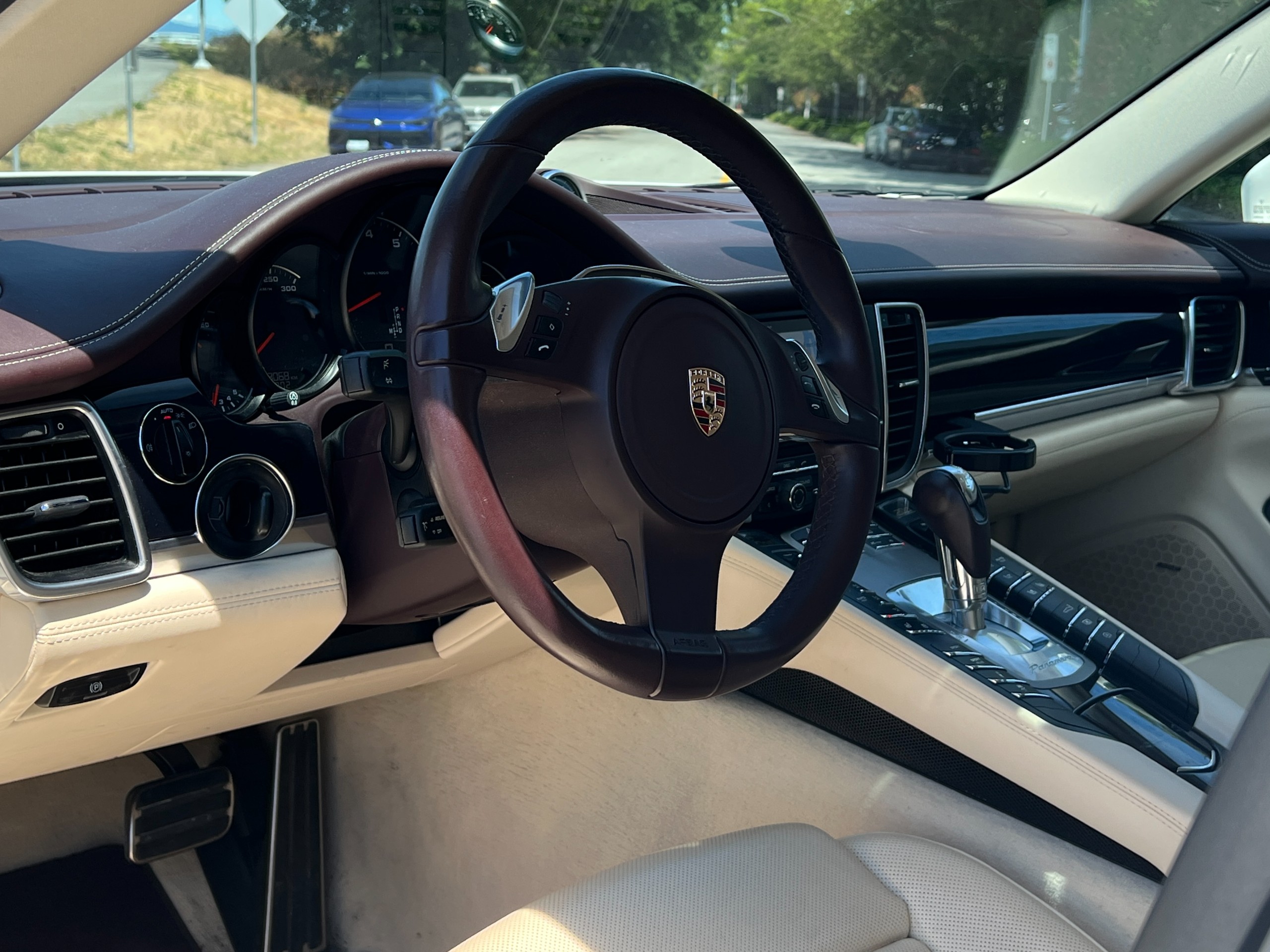 2011 Porsche panamera 4 |BC Local - Image 8