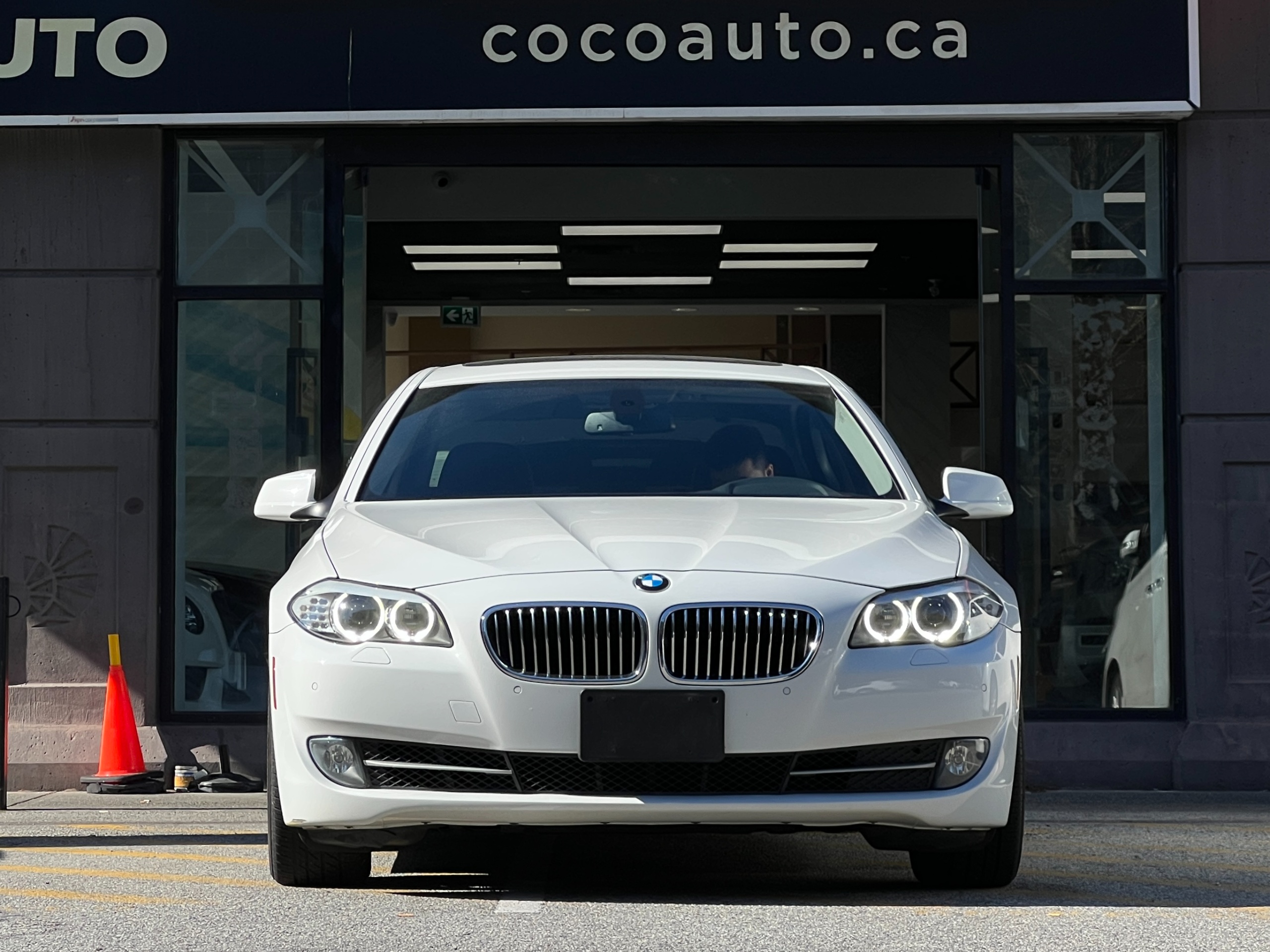 2011 BMW 535 - Image 3