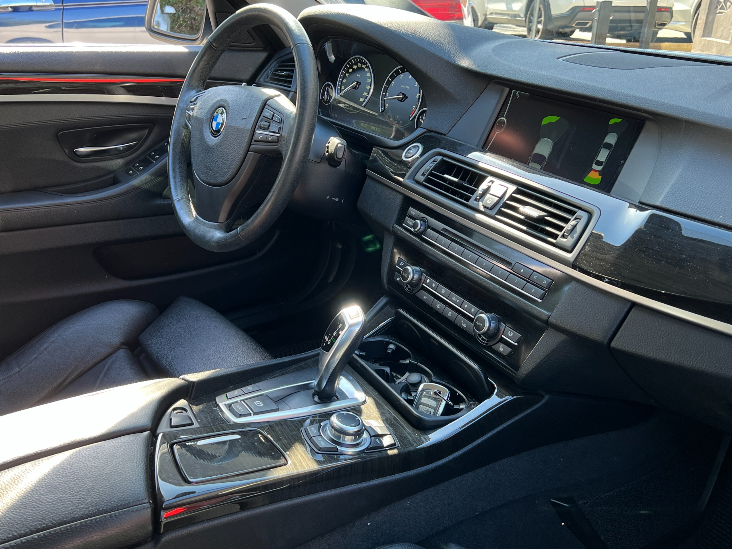 2011 BMW 535 - Image 11