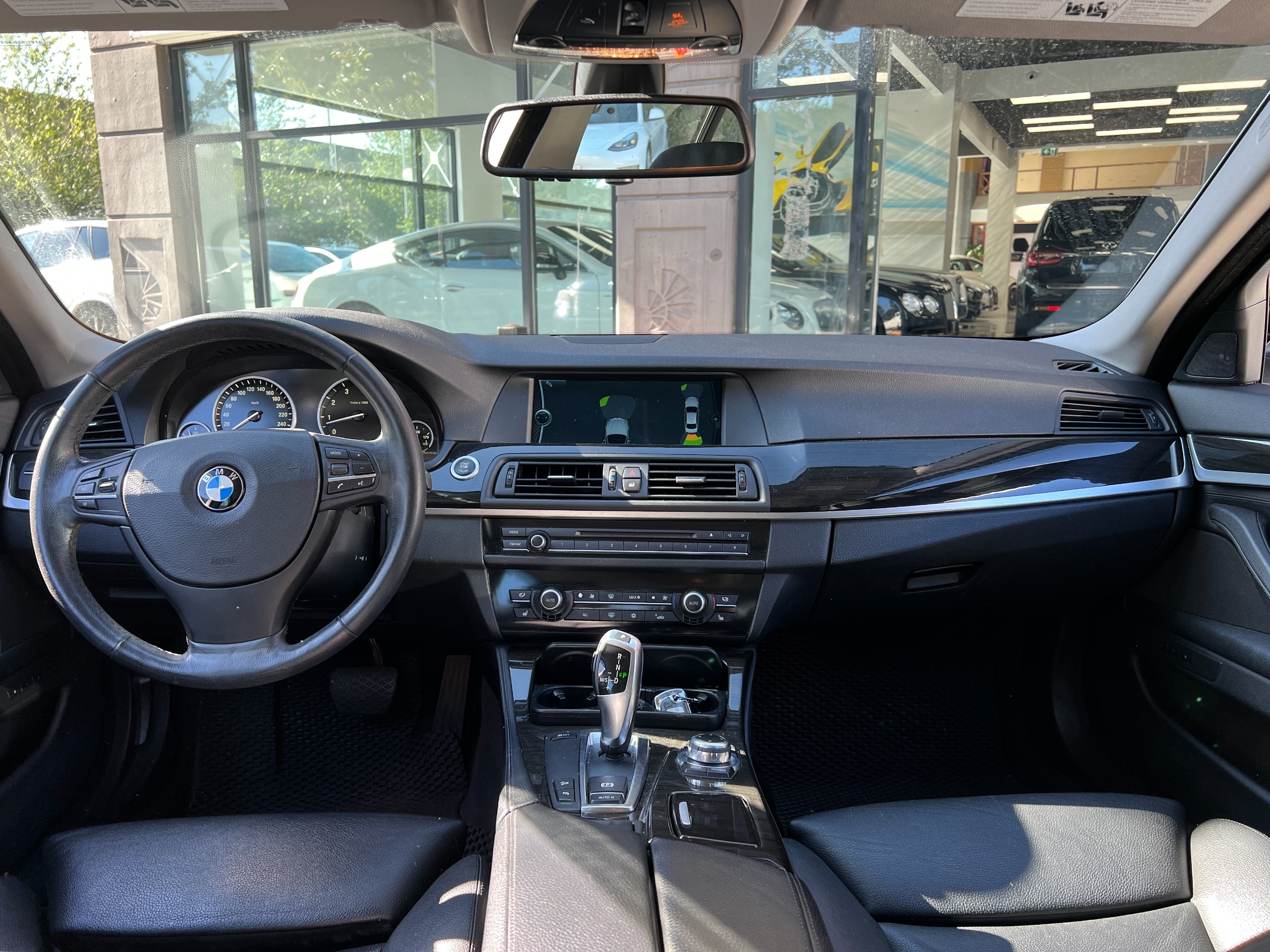 2011 BMW 535 - Image 12