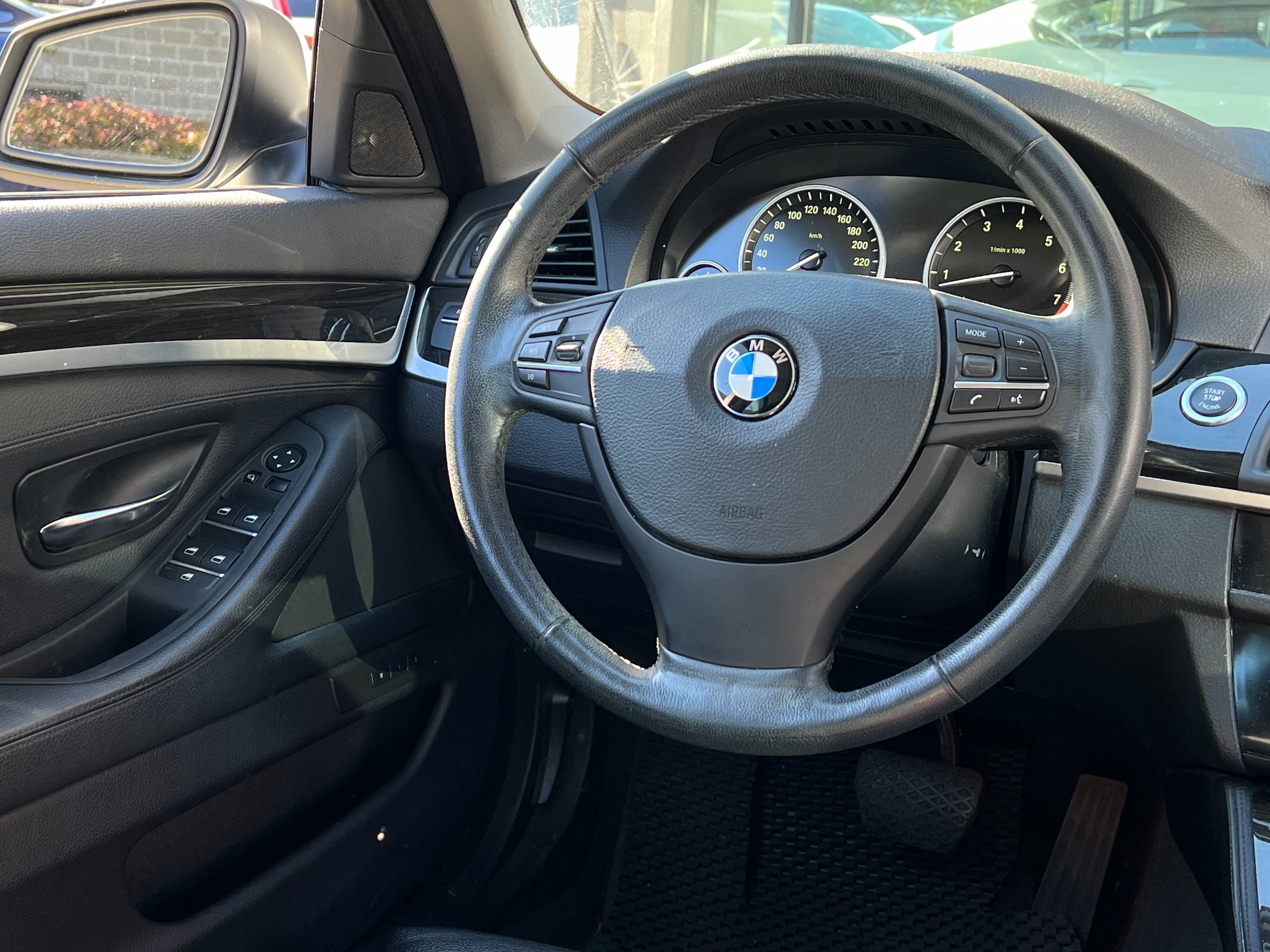 2011 BMW 535 - Image 13