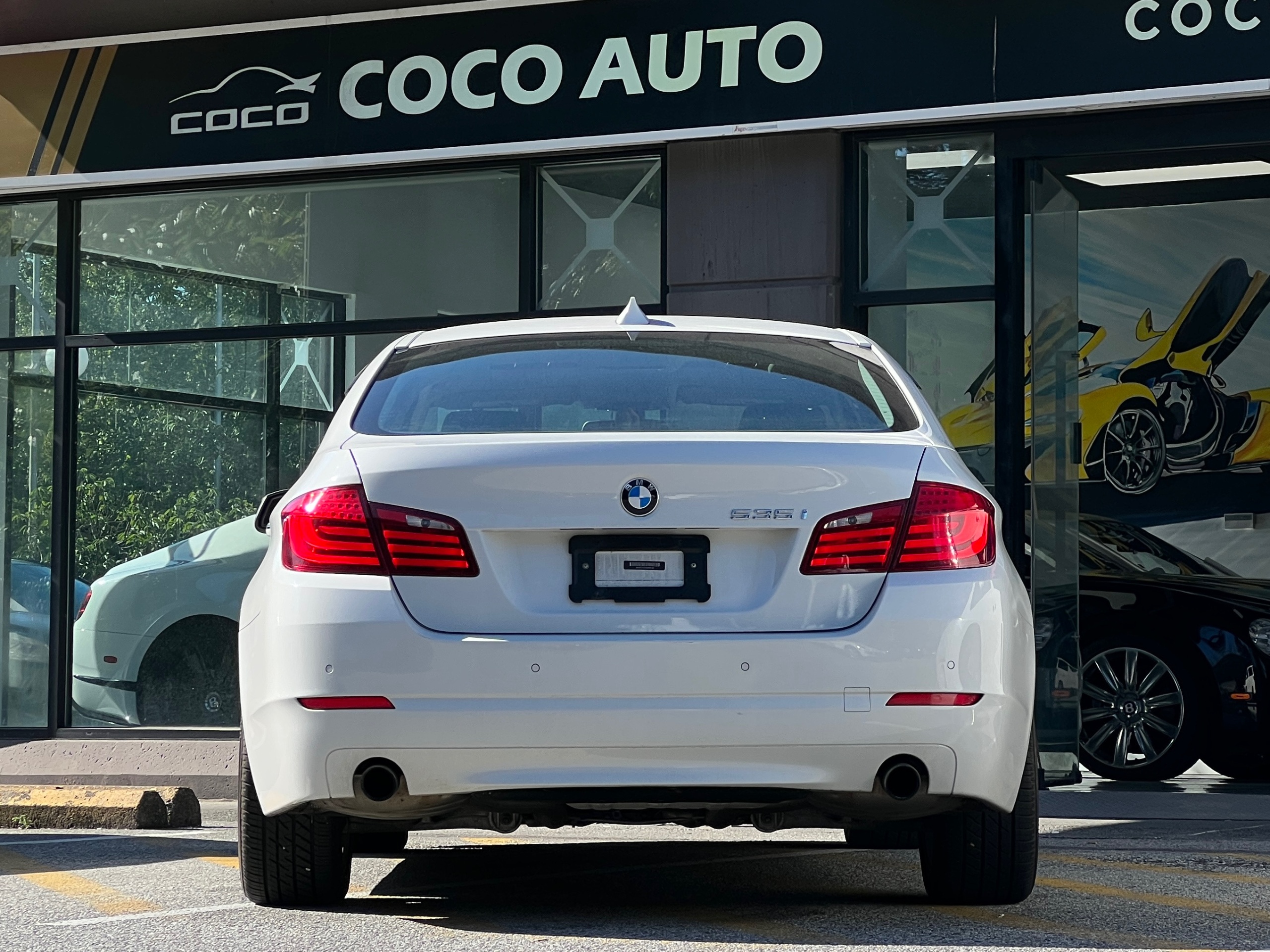 2011 BMW 535 - Image 7