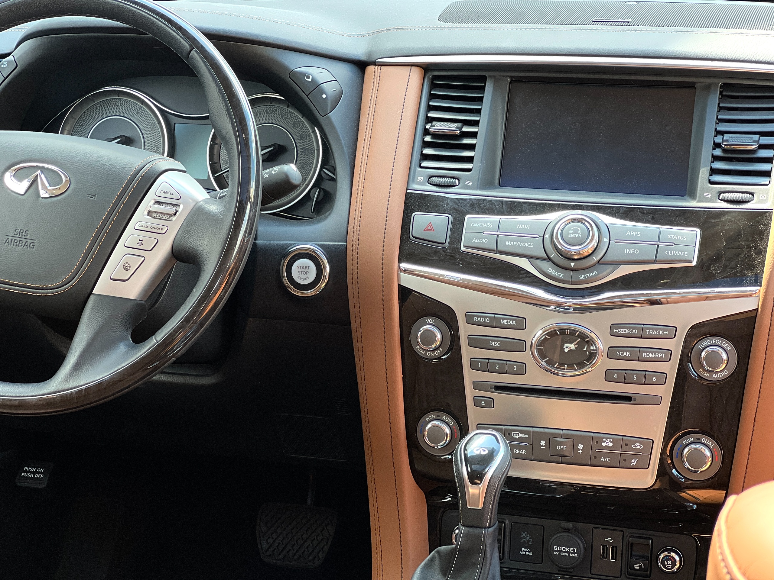 2019 Infiniti QX80 LUXE - Image 11