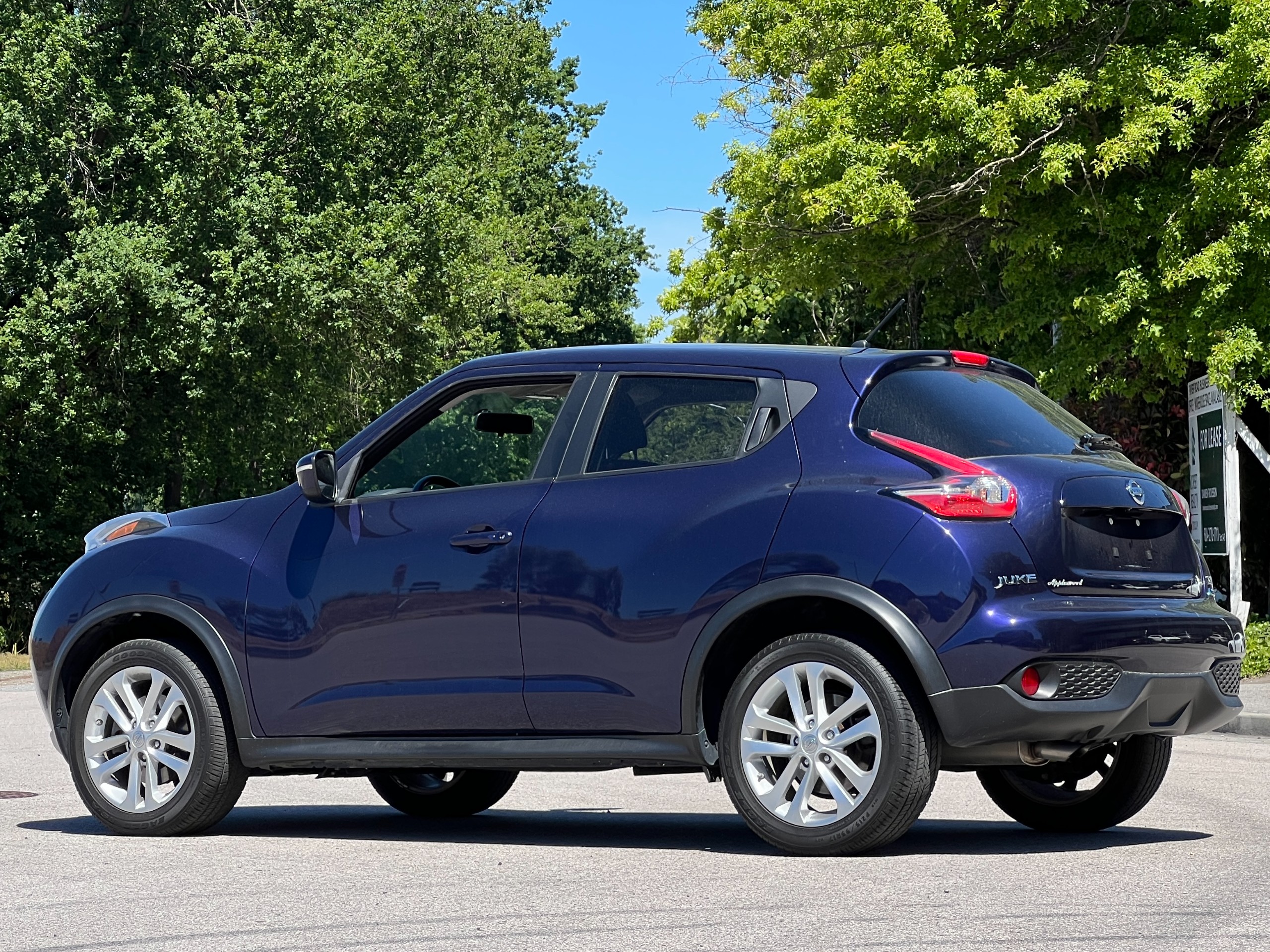 2015 Nissan juke sv|No accident | BC Local - Image 5