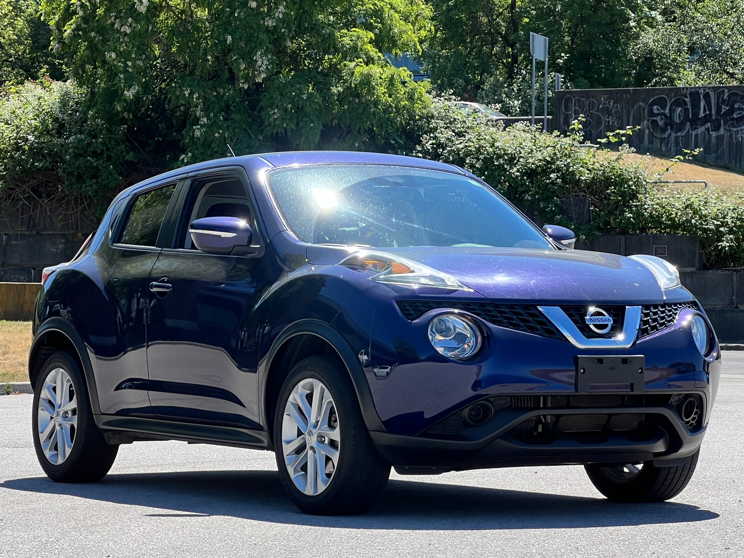 2015 Nissan juke sv|No accident | BC Local - Image 1