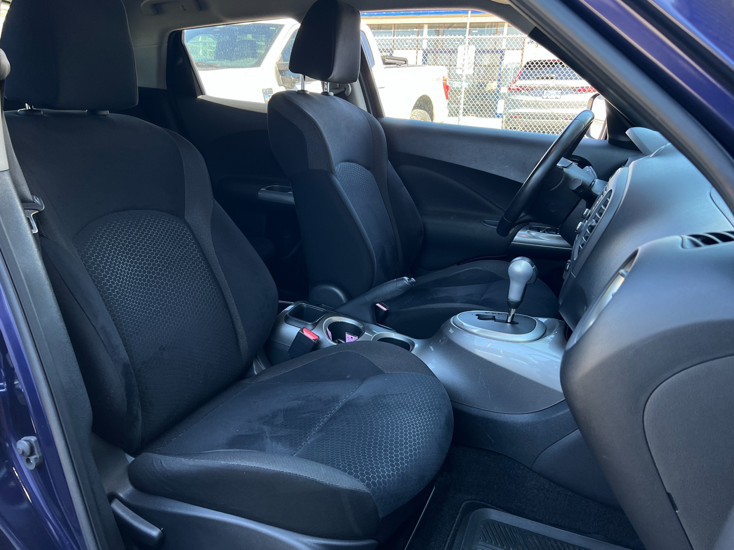 2015 Nissan juke sv|No accident | BC Local - Image 14