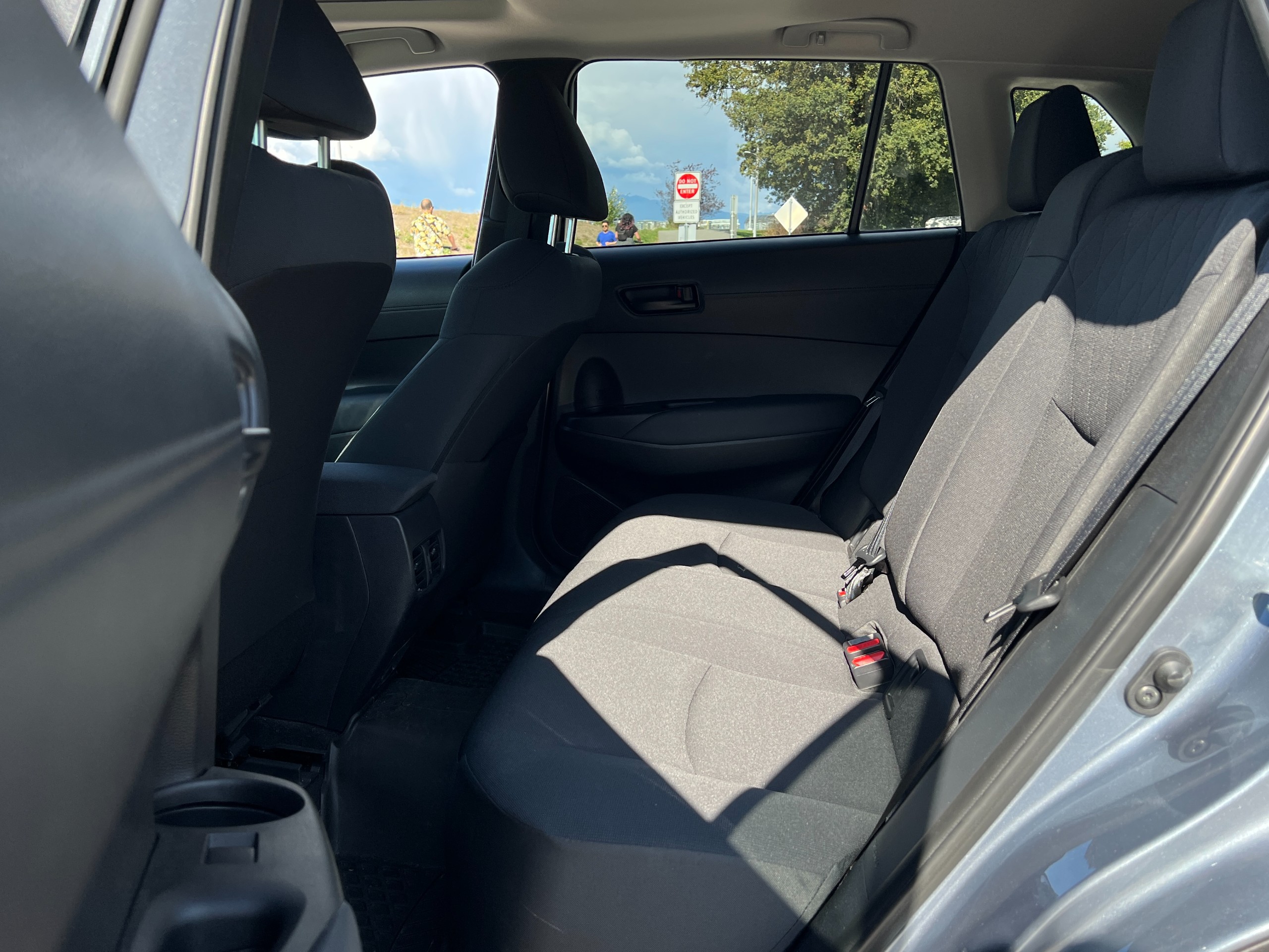 2022 Toyota Corolla Cross LE AWD | No accident | BC Local - Image 15