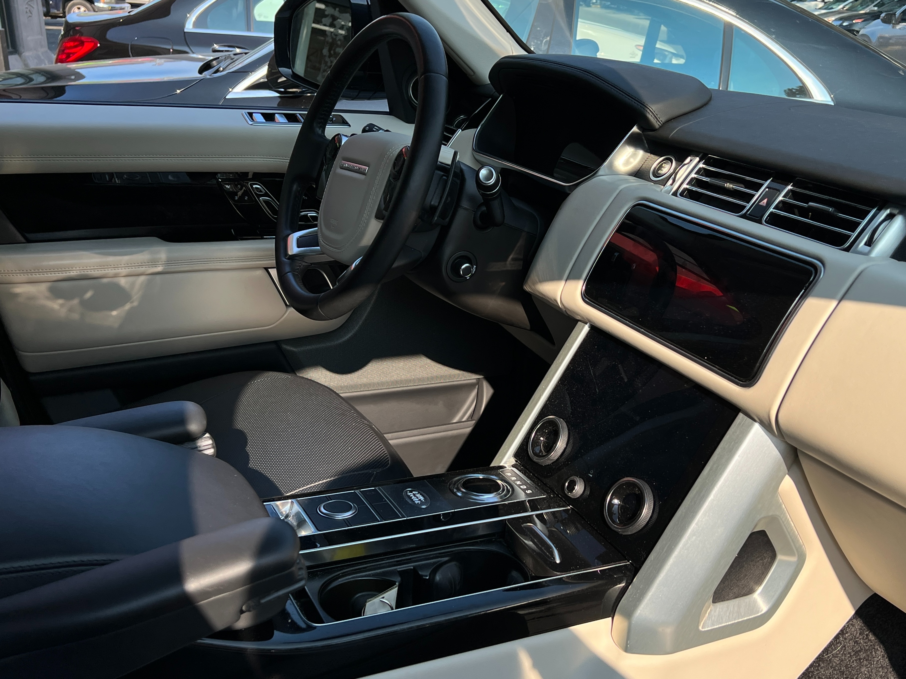 2020 Land Rover range rover hse | bc local - Image 12