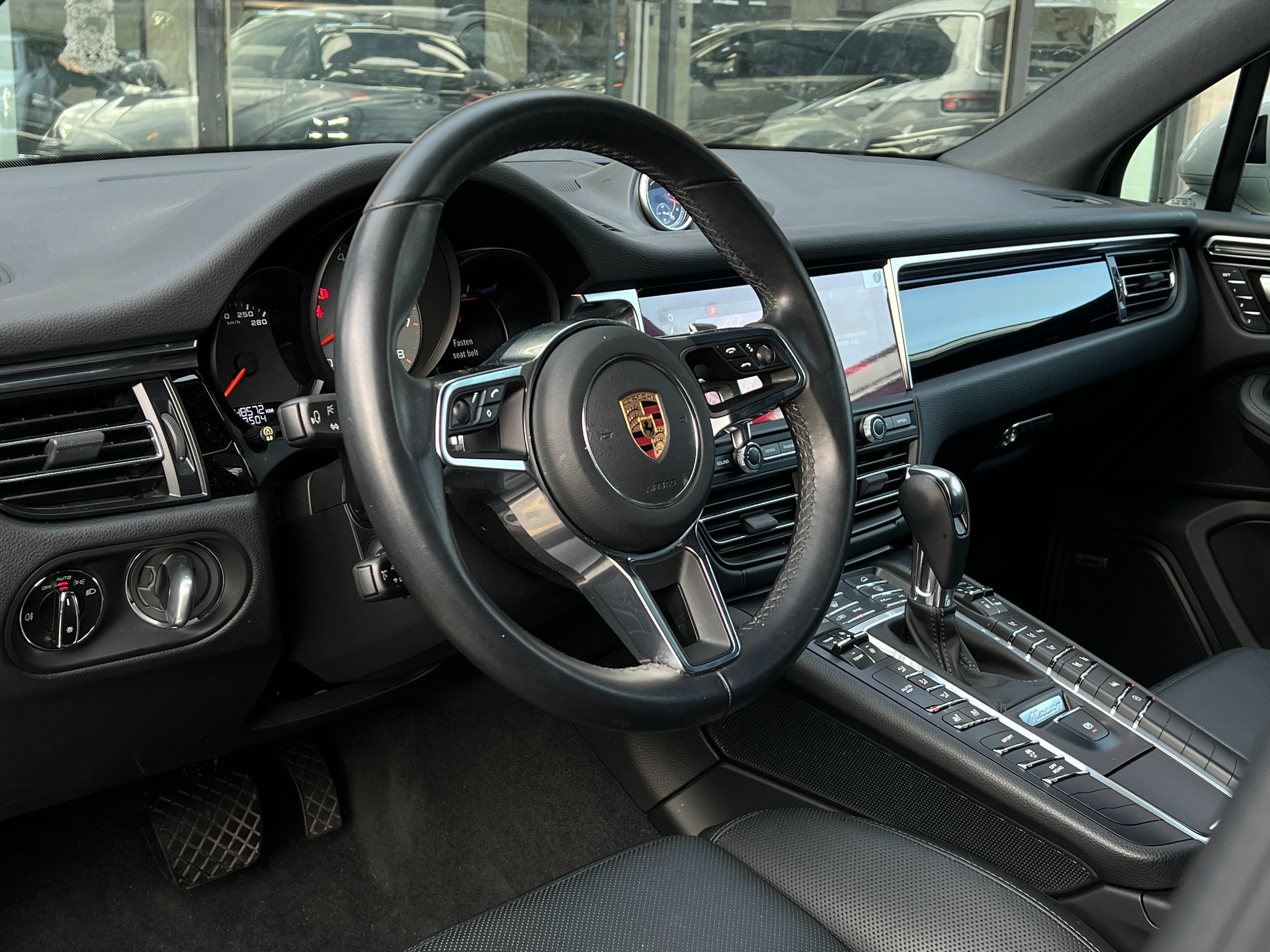 2020 Porsche Macan s | no accident | one owner | bc local - Image 8