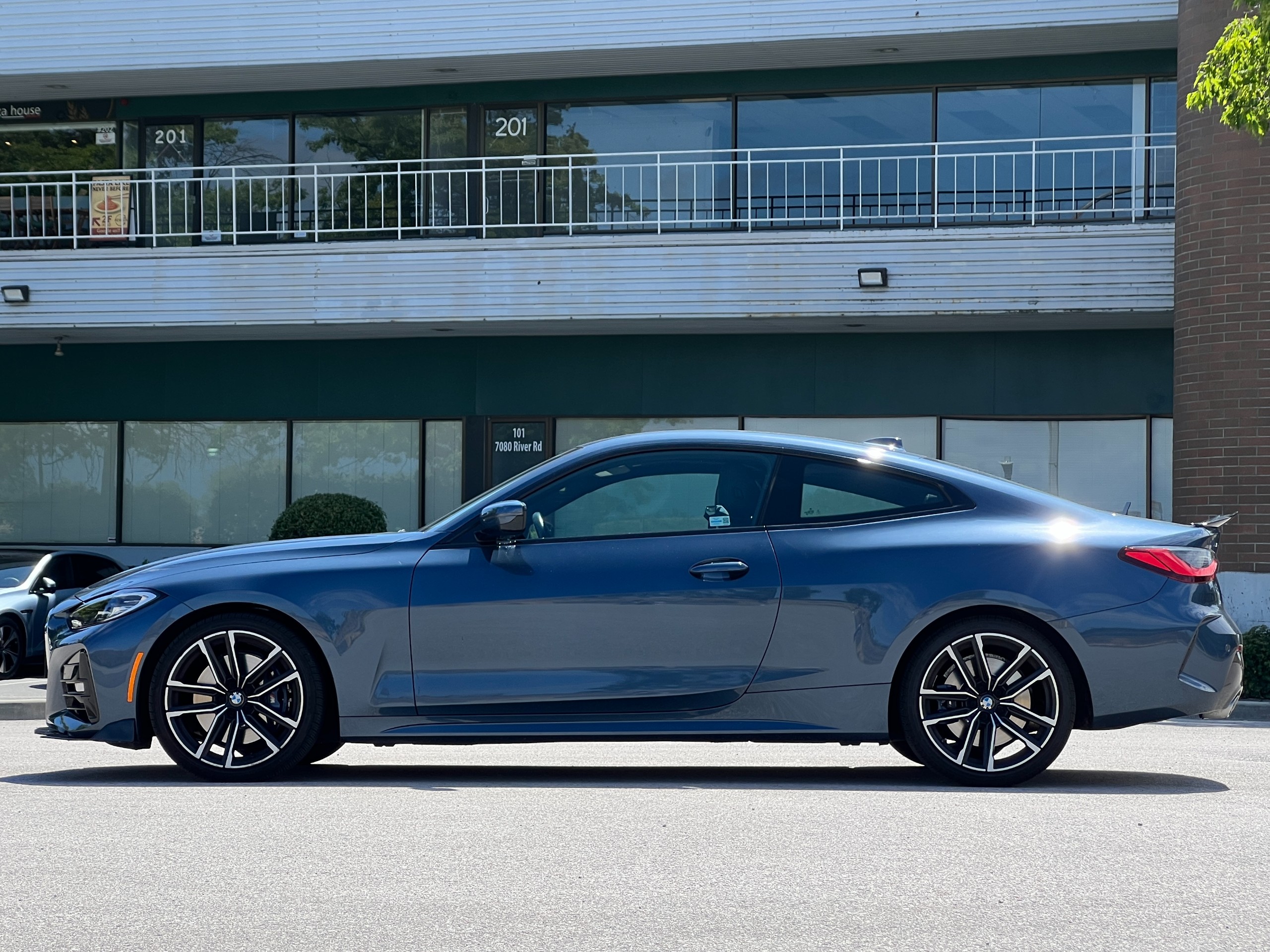 2021 BMW 430xi coupe |No accident | BC local - Image 4