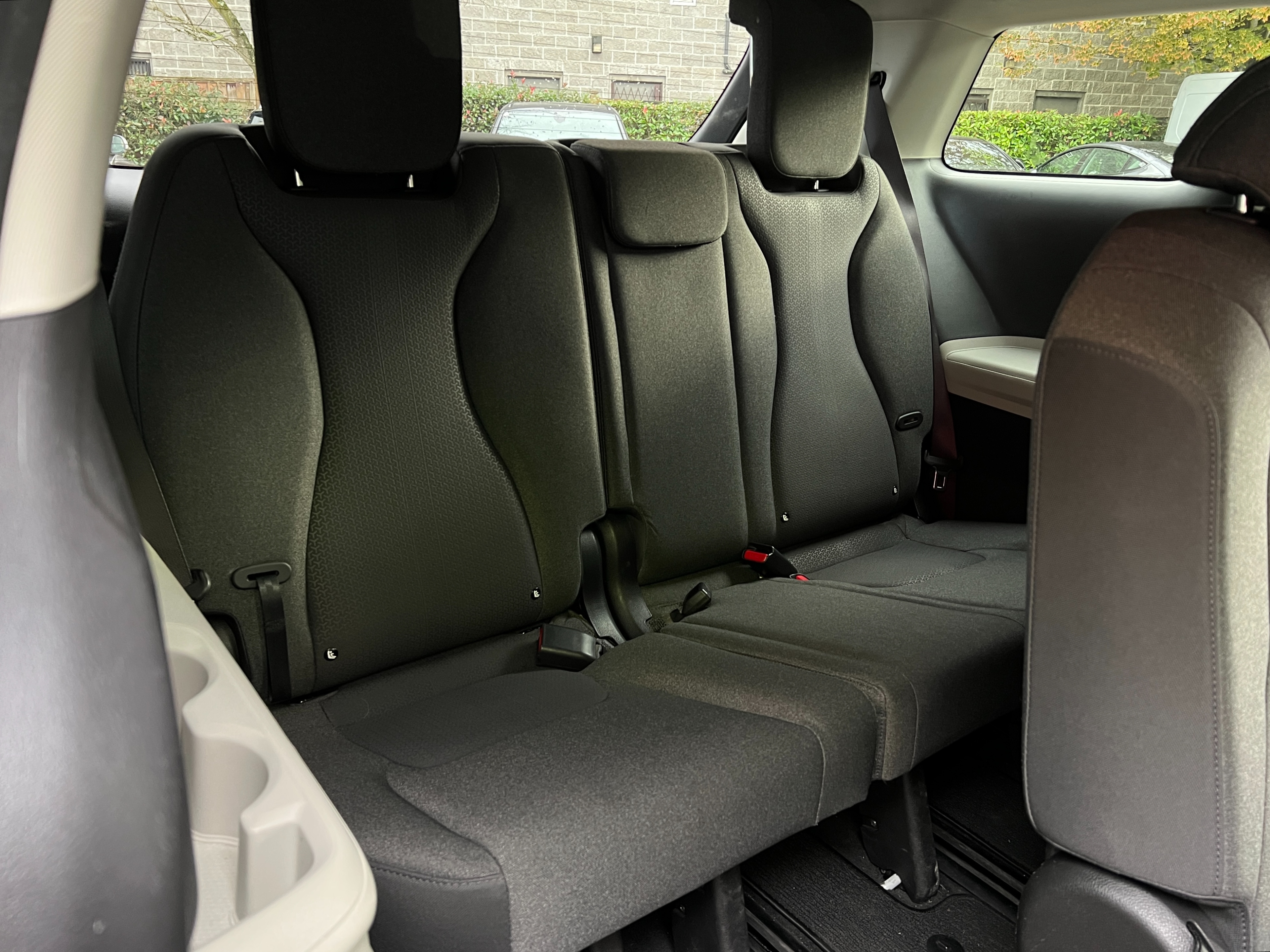 2023 Kia carnival lx 8 seaters | no accident - Image 16