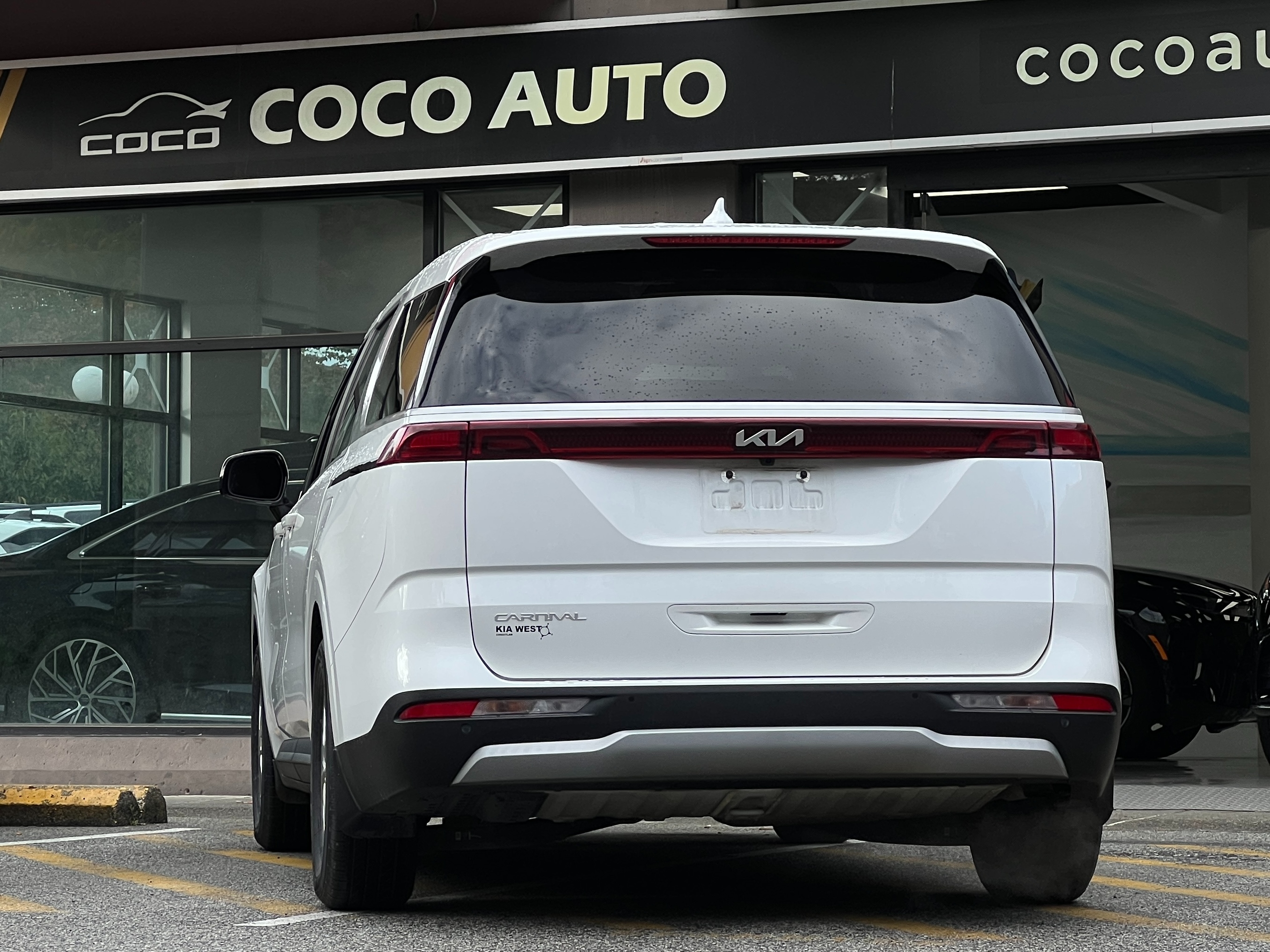 2023 Kia carnival lx 8 seaters | no accident - Image 7