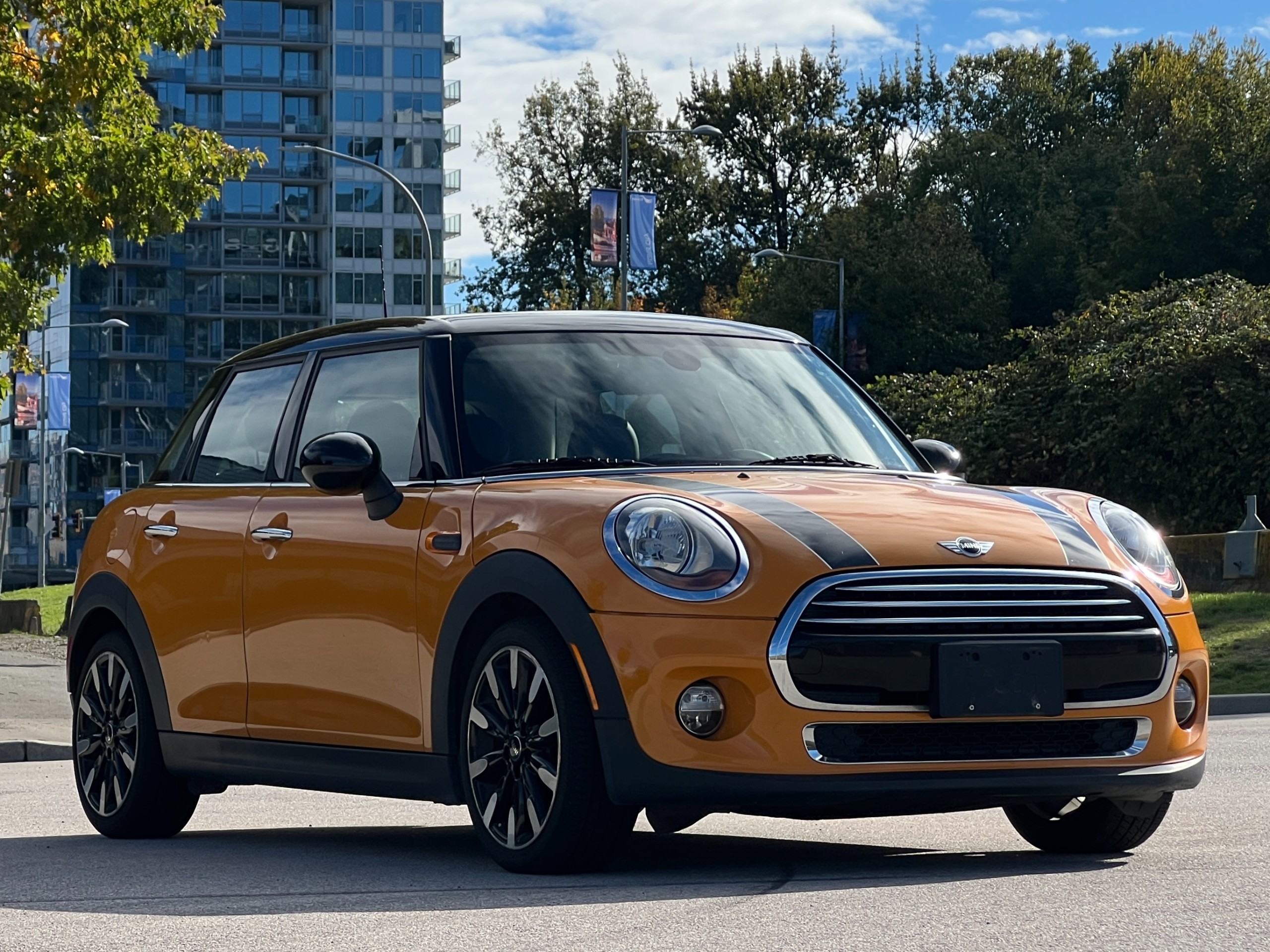 2016 Mini Cooper 5 door | manual | BC Local - Image 1