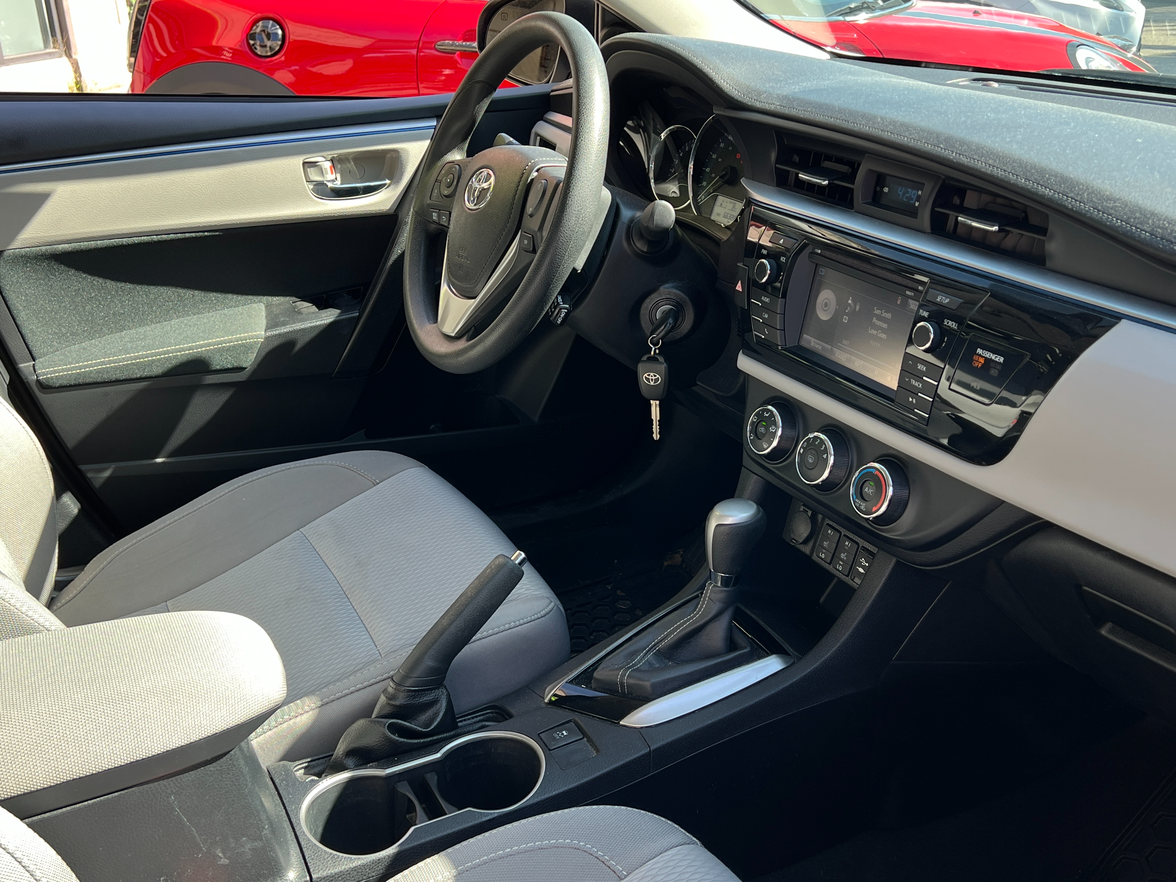 2016 Toyota Corolla LE | BC Local - Image 9