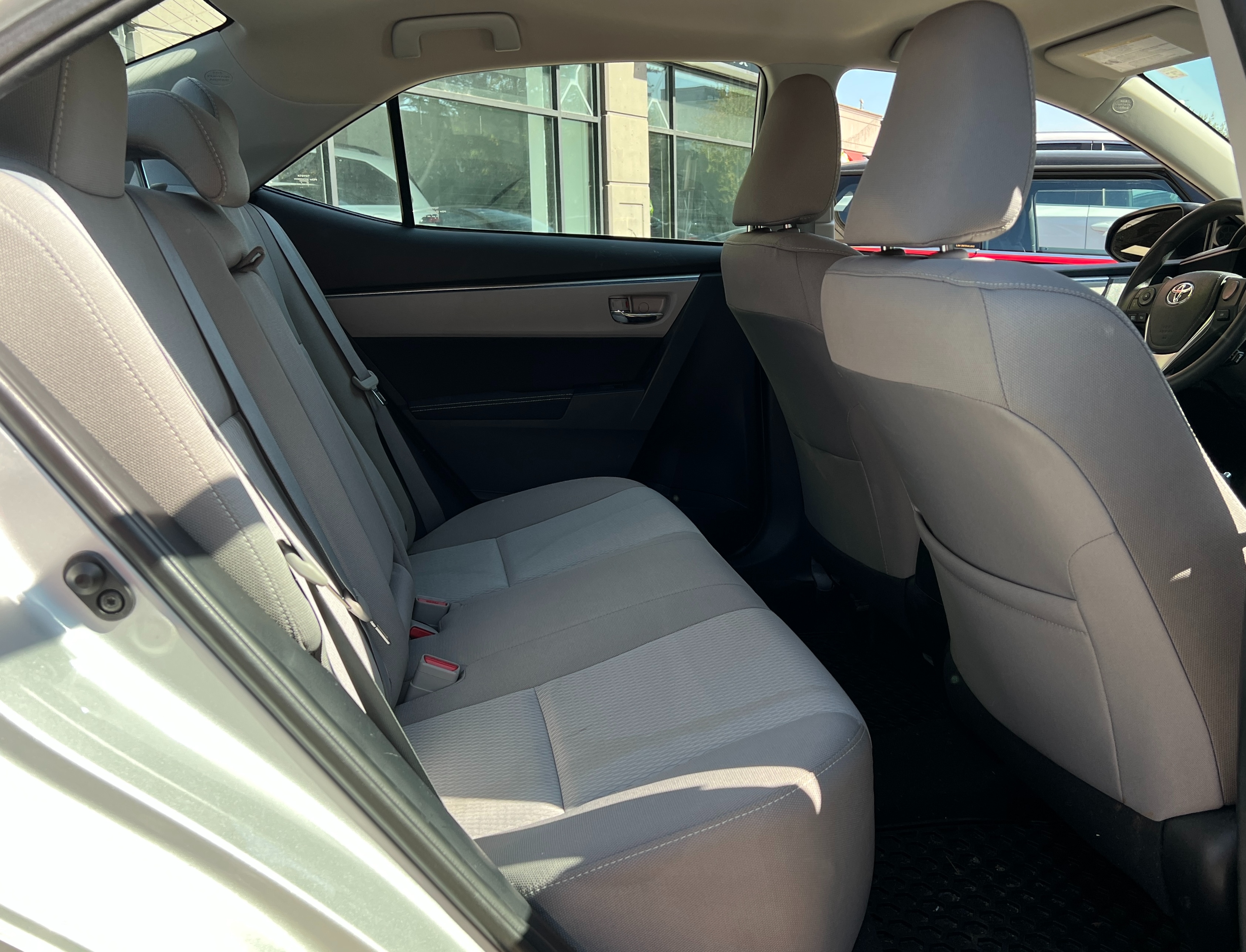 2016 Toyota Corolla LE | BC Local - Image 16