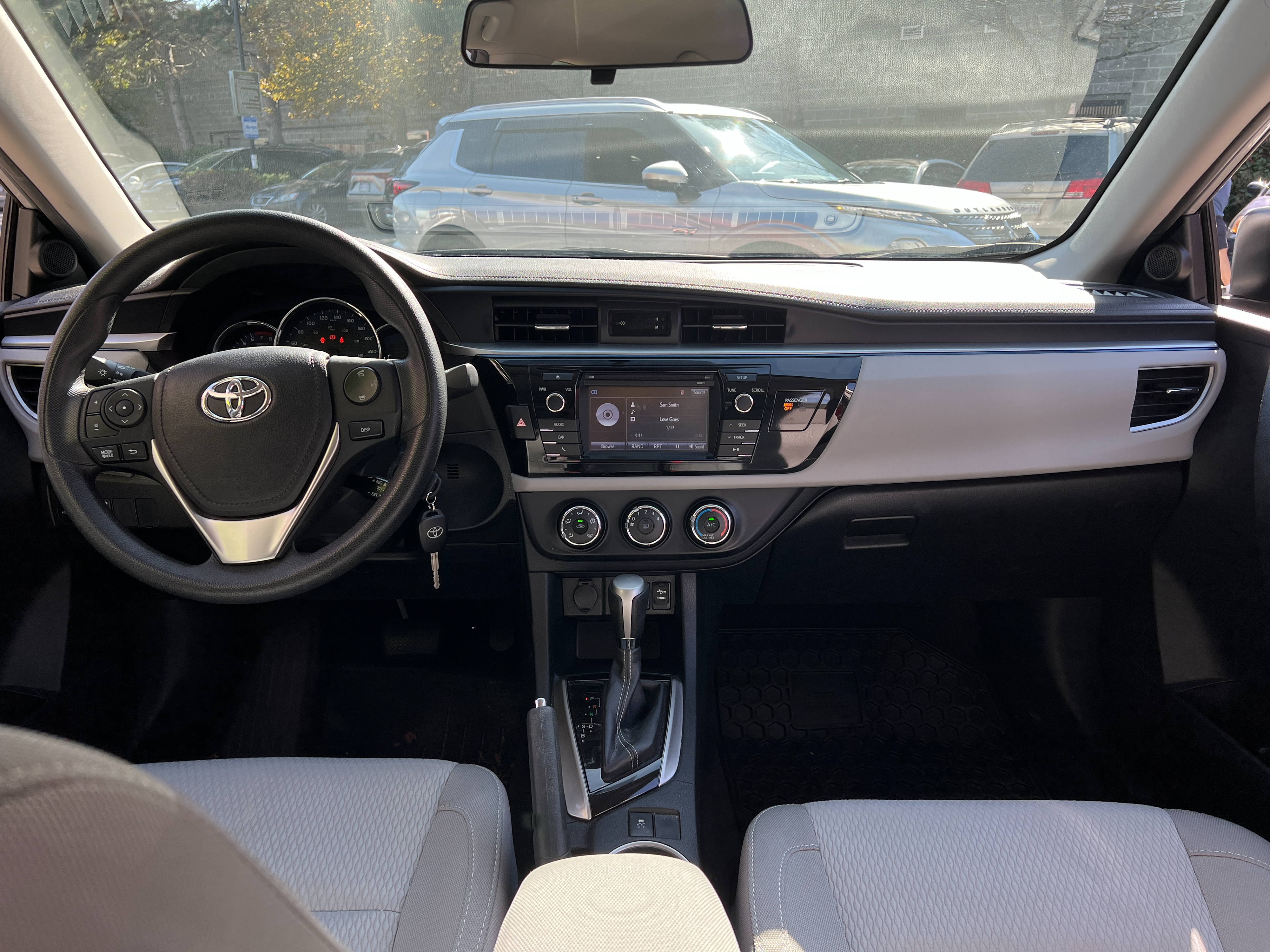 2016 Toyota Corolla LE | BC Local - Image 11