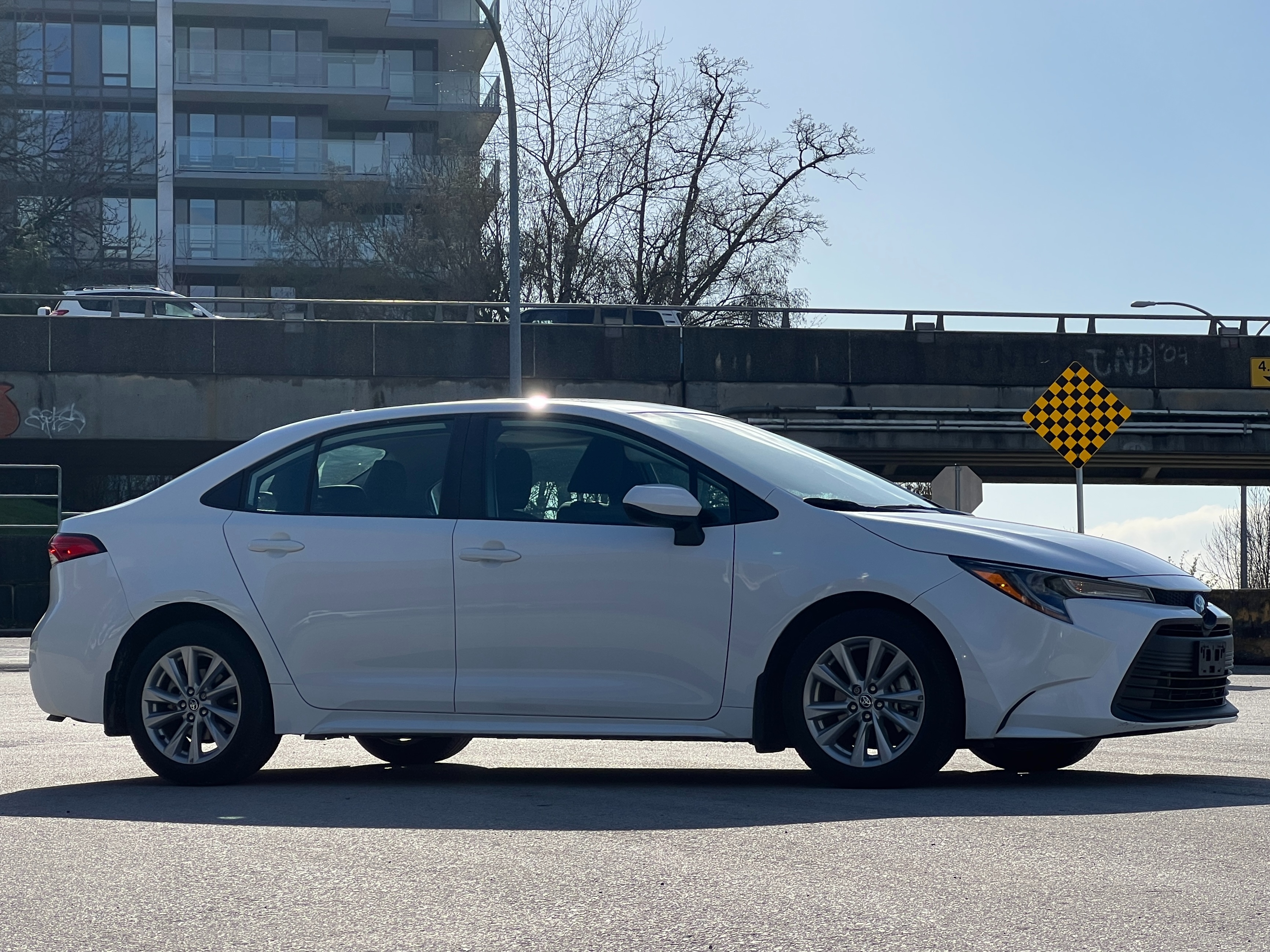 2023 Toyota Corolla | No accident - Image 2