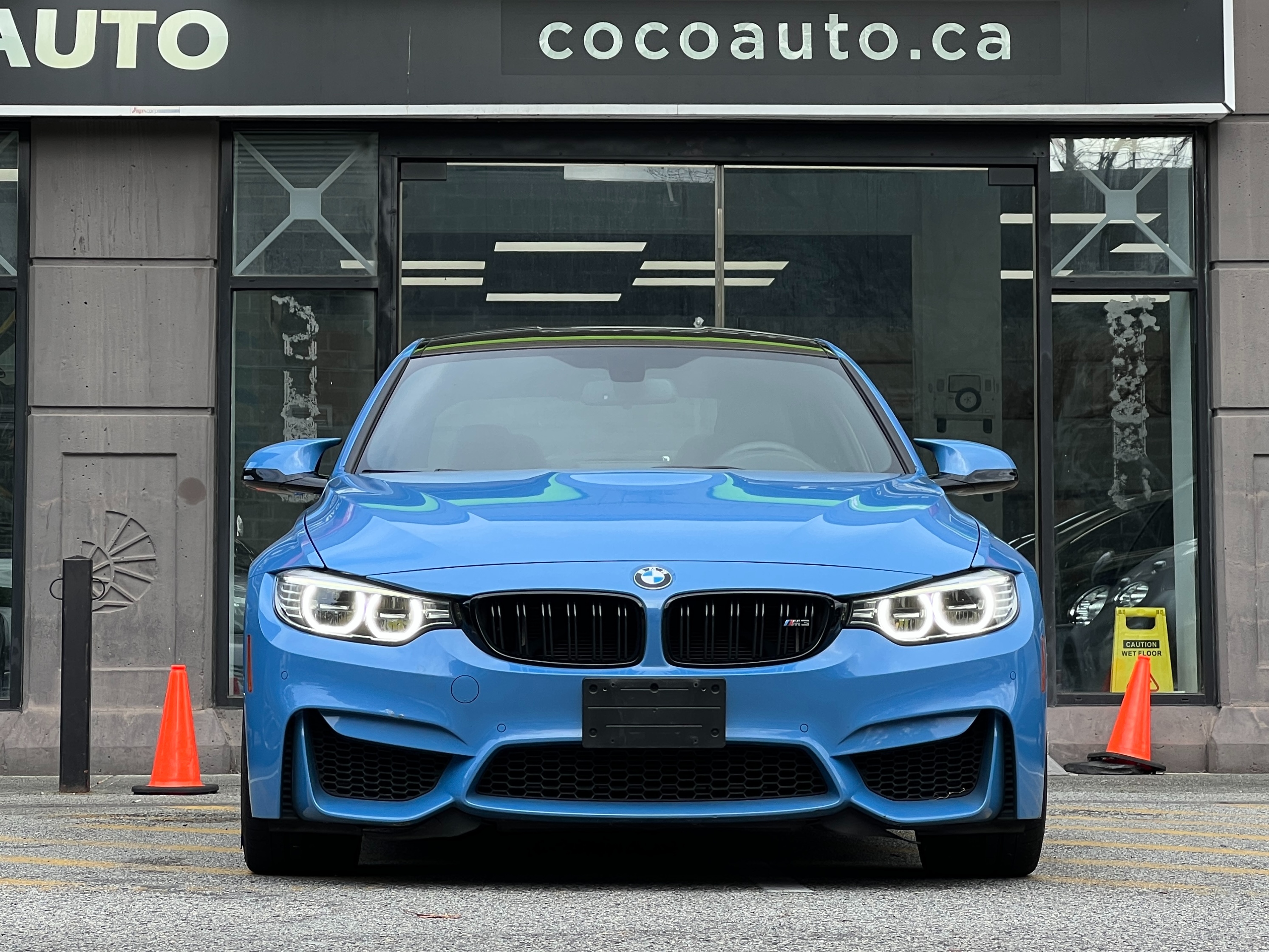 2015 BMW M3 | no accident - Image 3