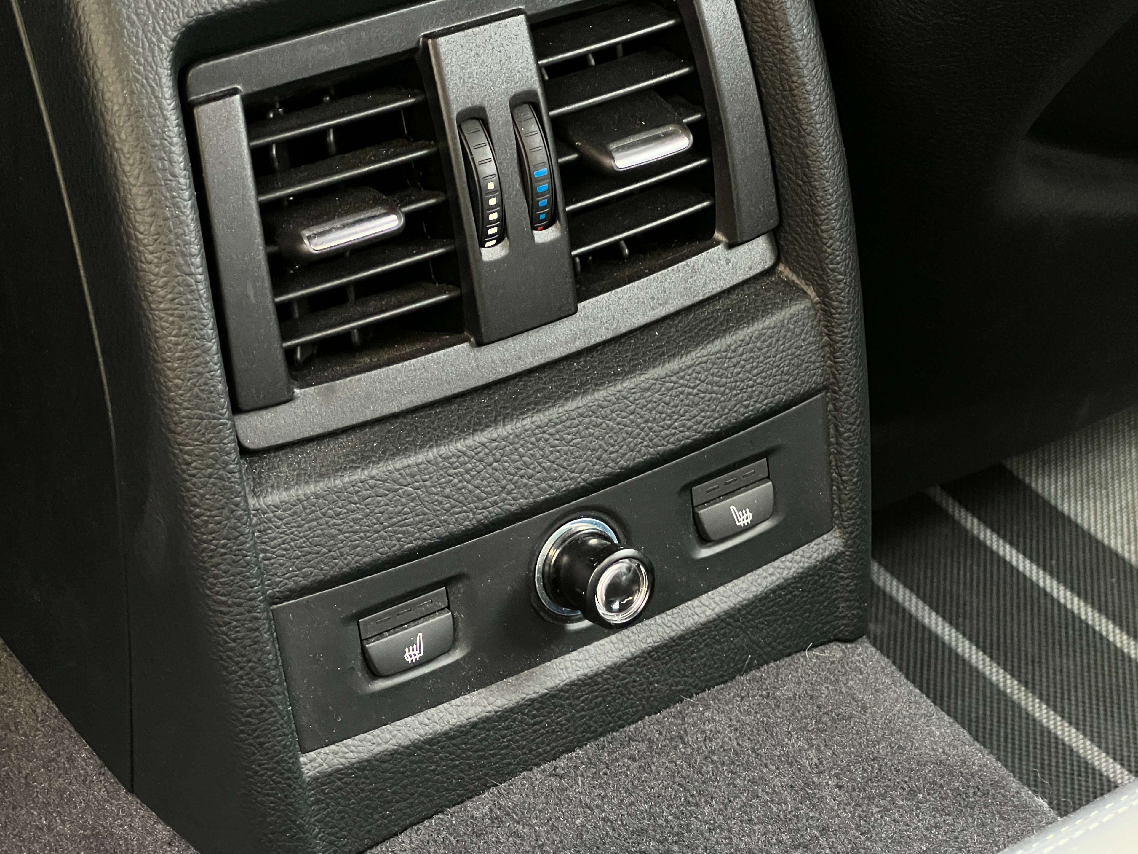 2015 BMW M3 | no accident - Image 16