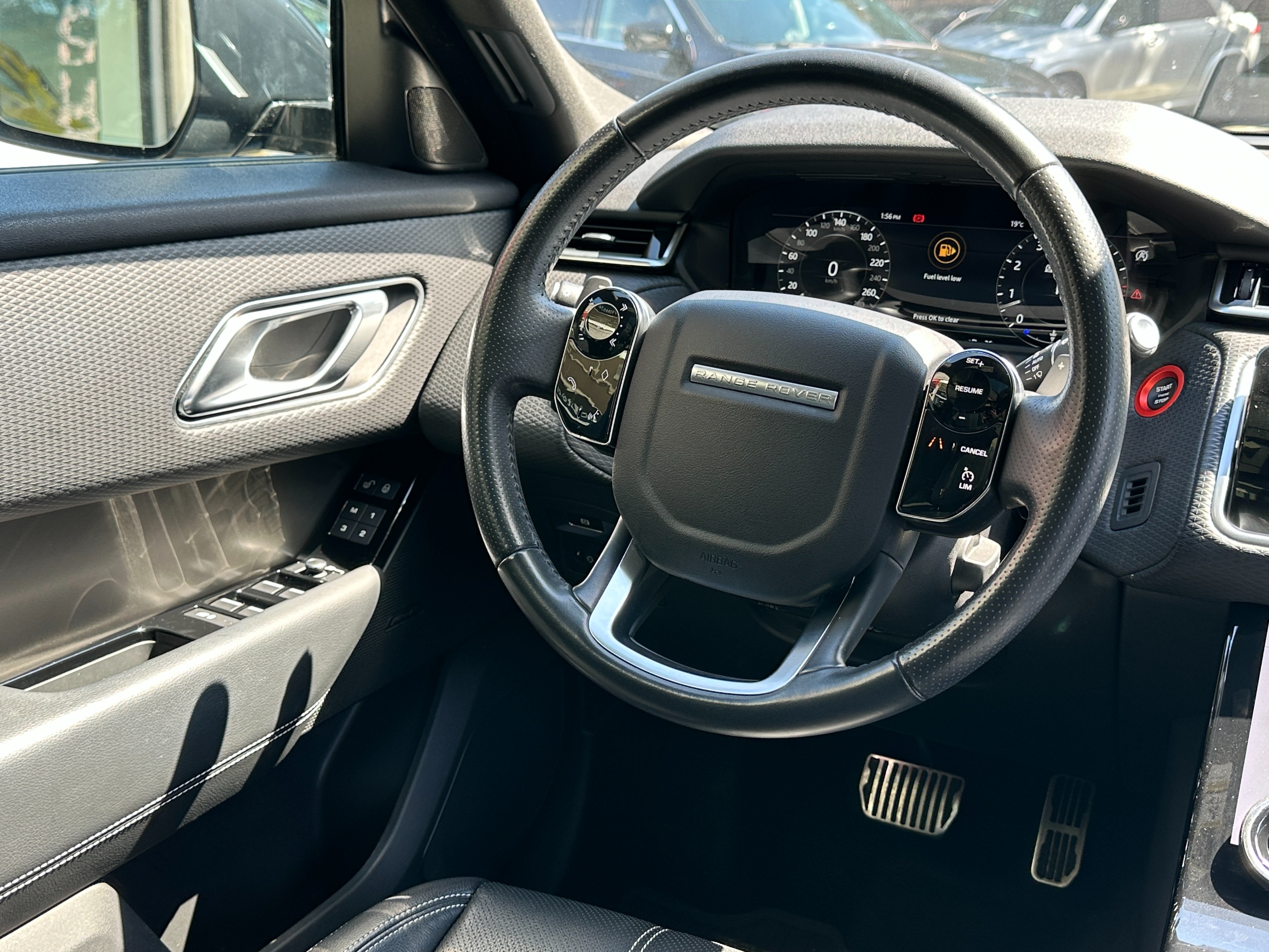 2018 Land Rover Range Rover - Image 13