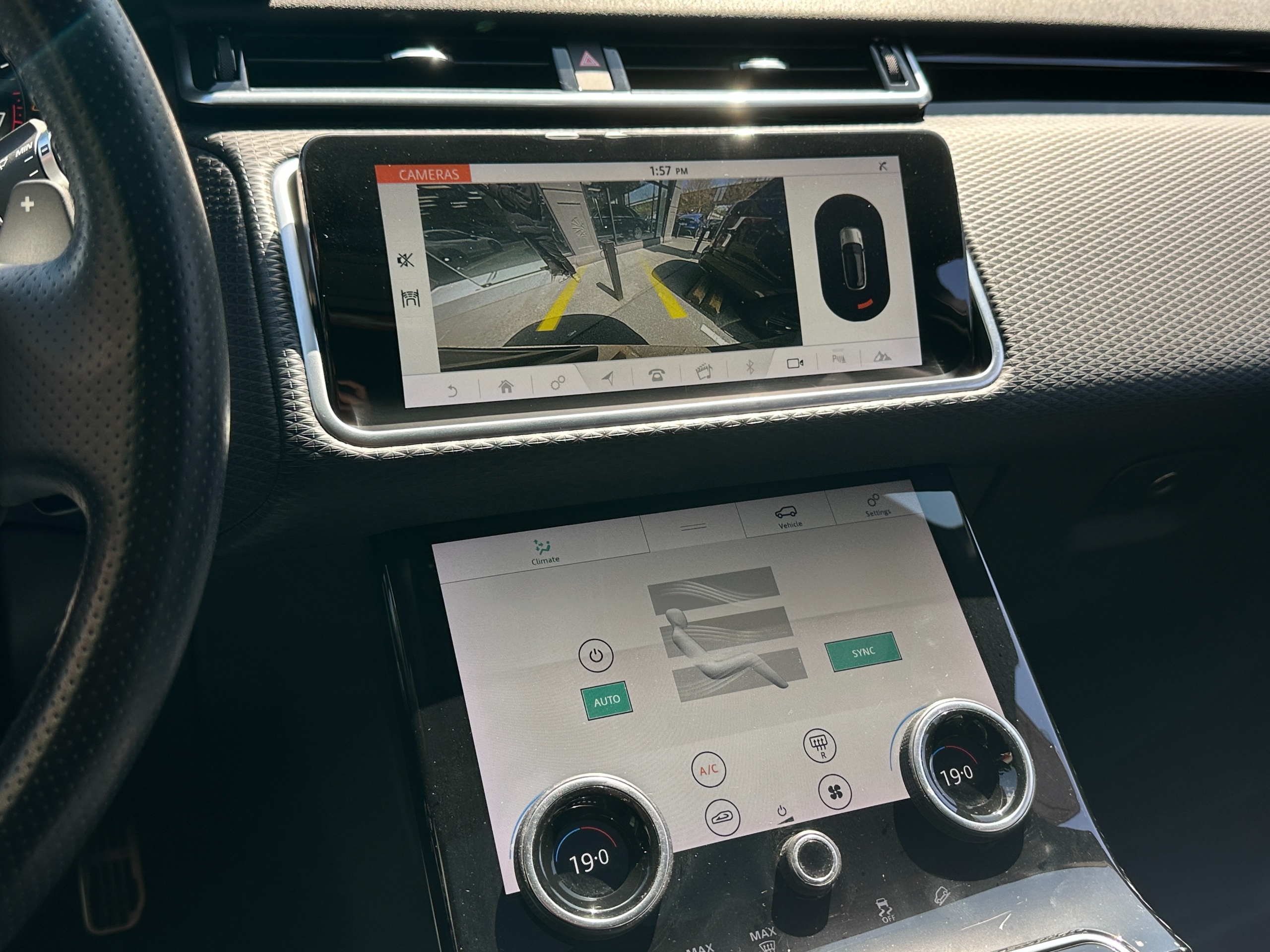 2018 Land Rover Range Rover - Image 15