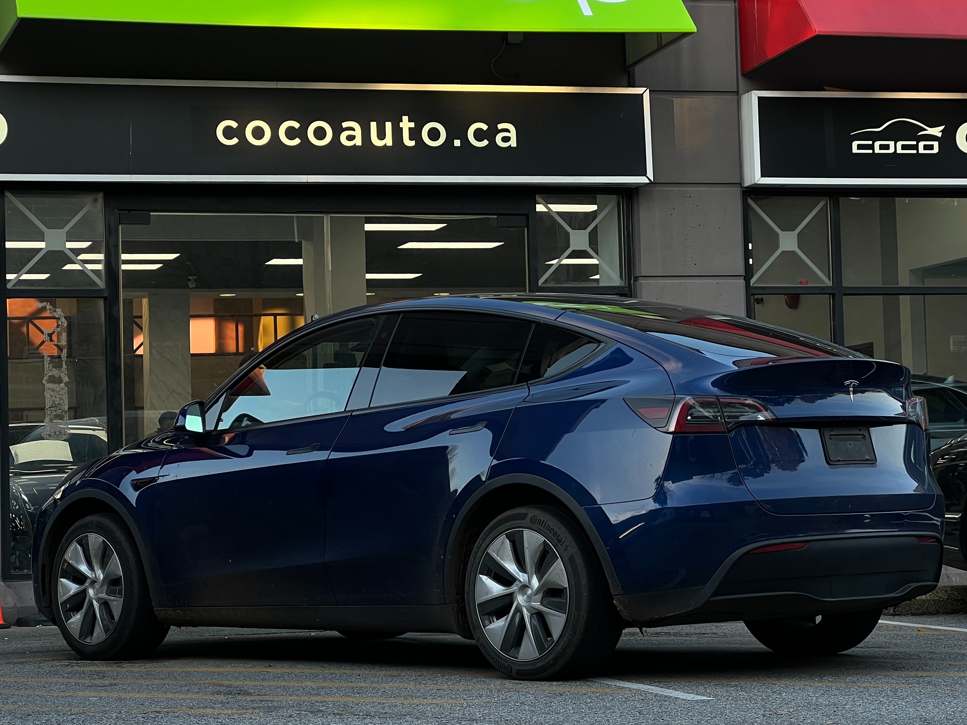 2022 Tesla Model Y long range dual motor | one owner | clean title | bc local - Image 6