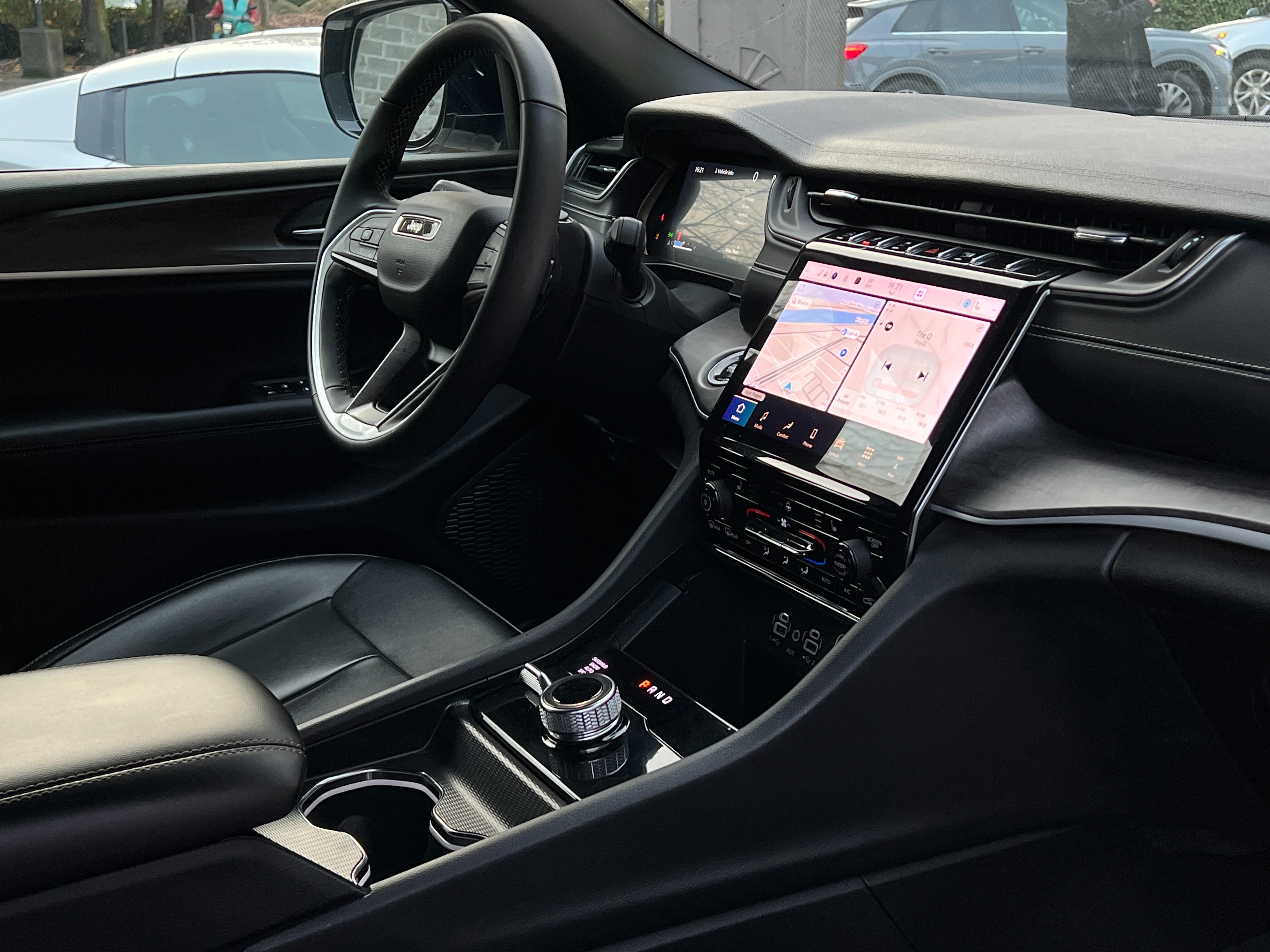 2024 Jeep Grand Cherokee L limited | No accident - Image 10